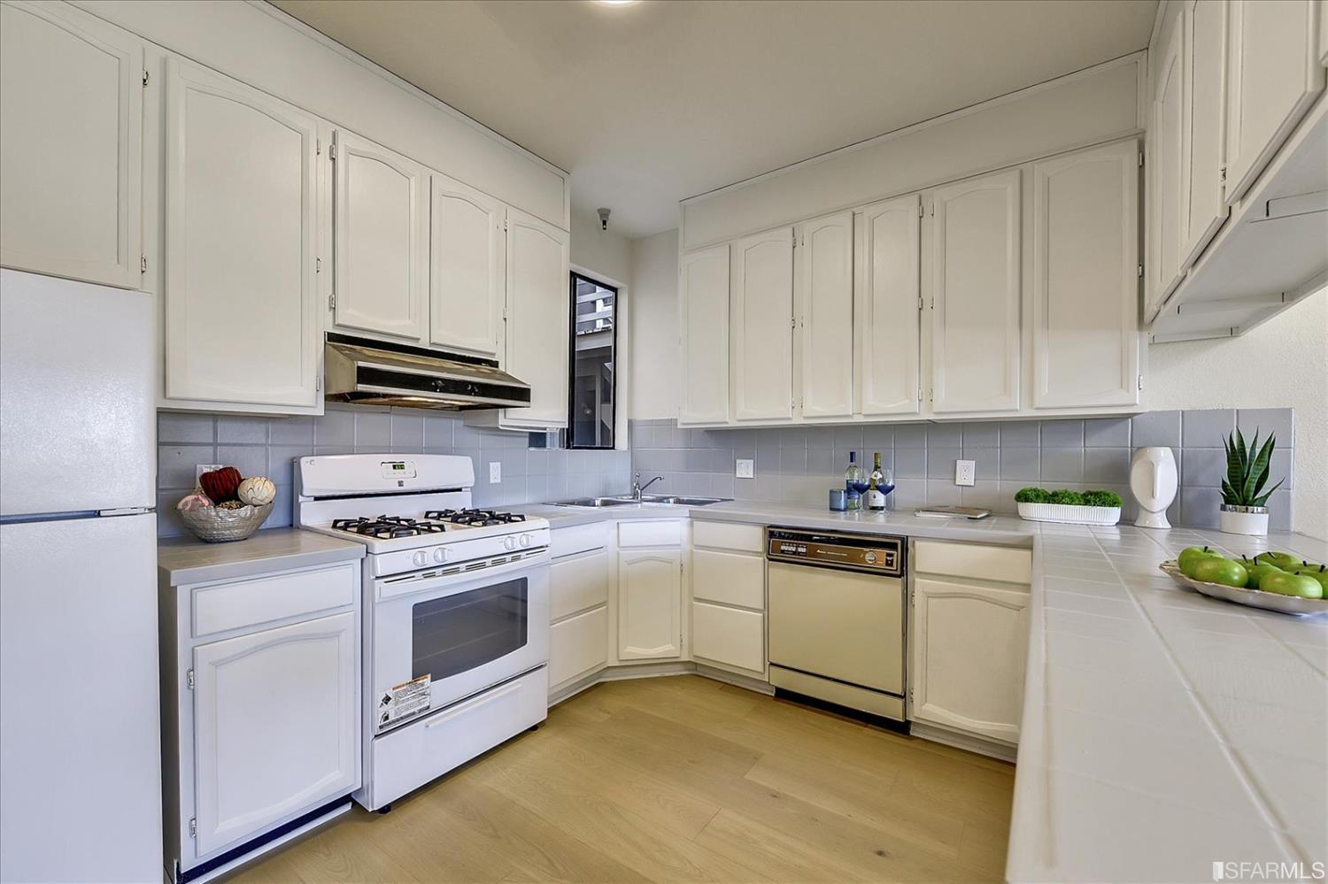 645 Lincoln Way