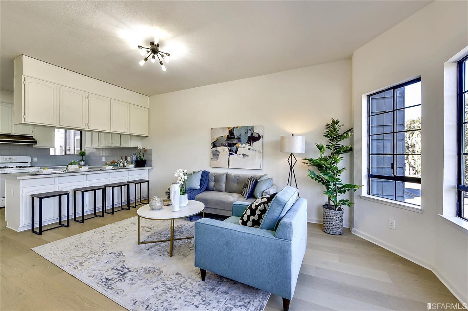 645 Lincoln Way