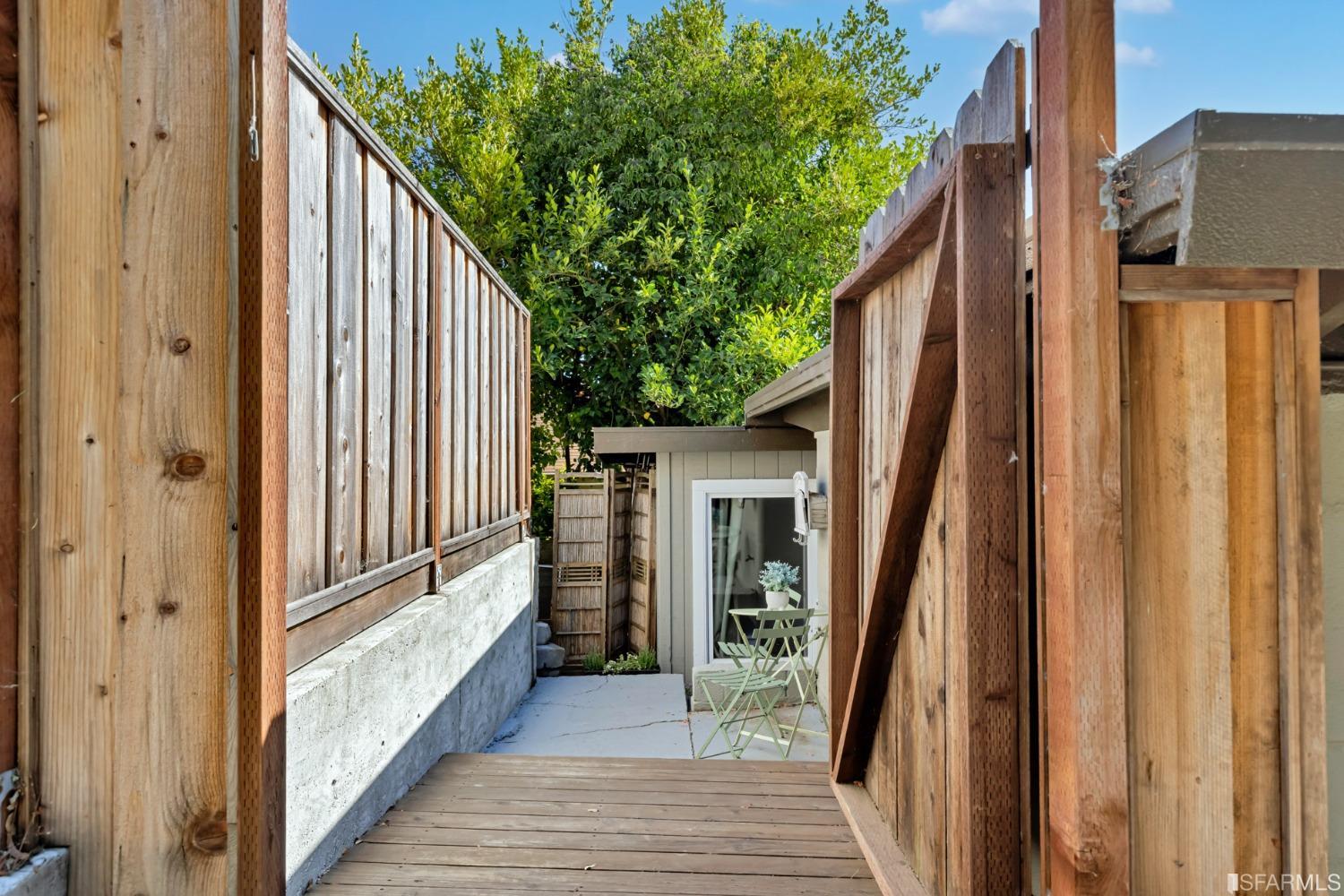 977 Keeler Avenue