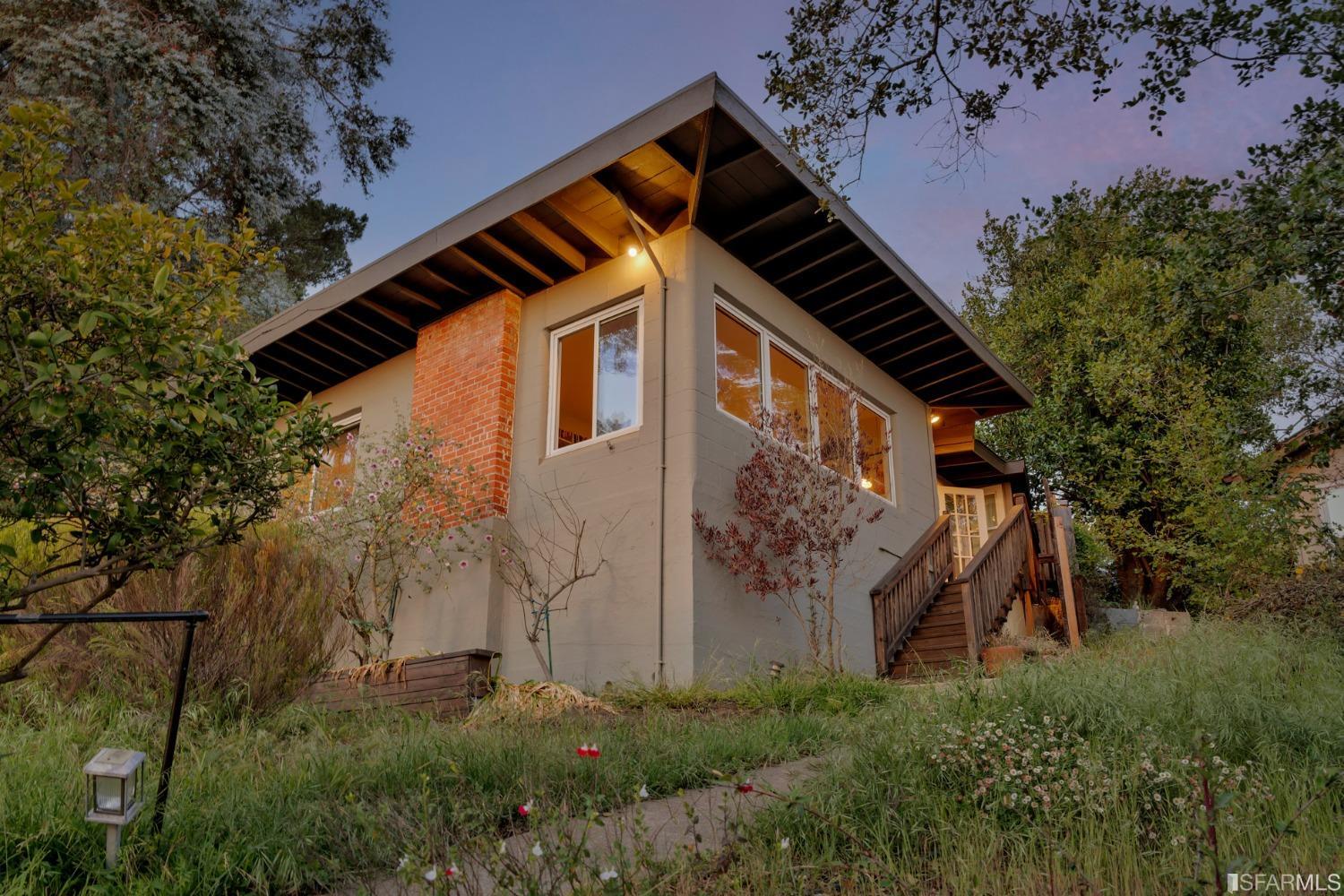 977 Keeler Avenue