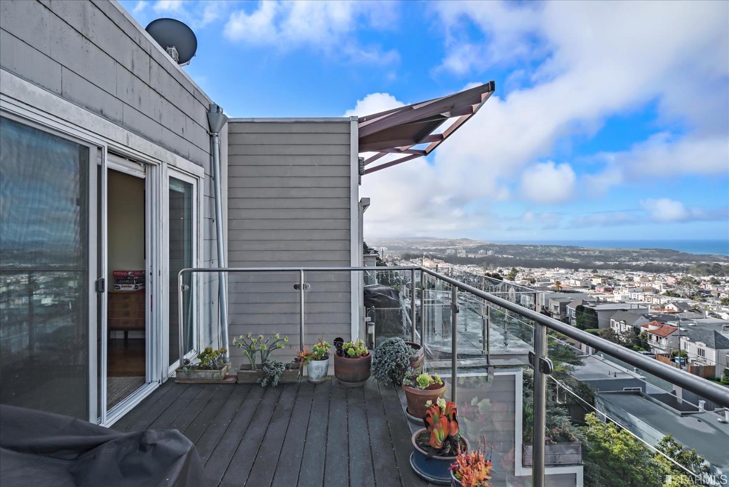 2017 14th Avenue