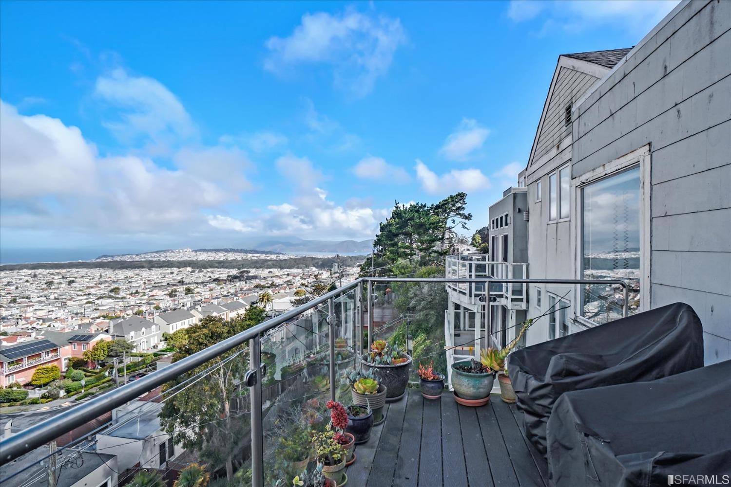 2017 14th Avenue
