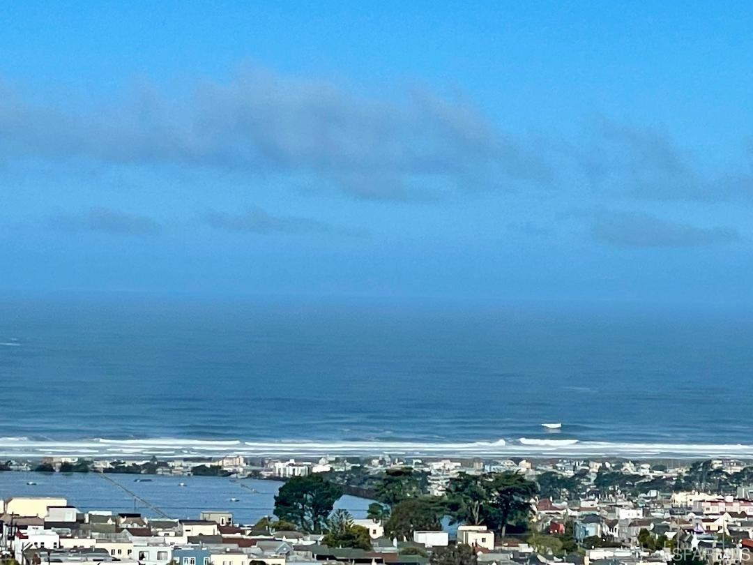 2017 14th Avenue