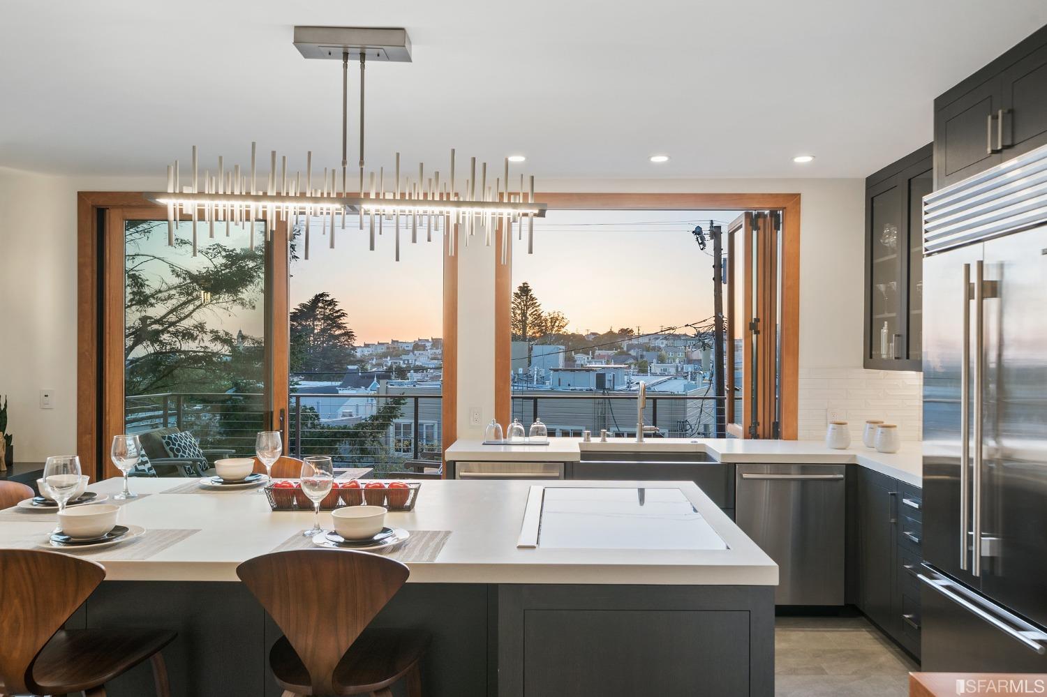 350 Claremont Boulevard