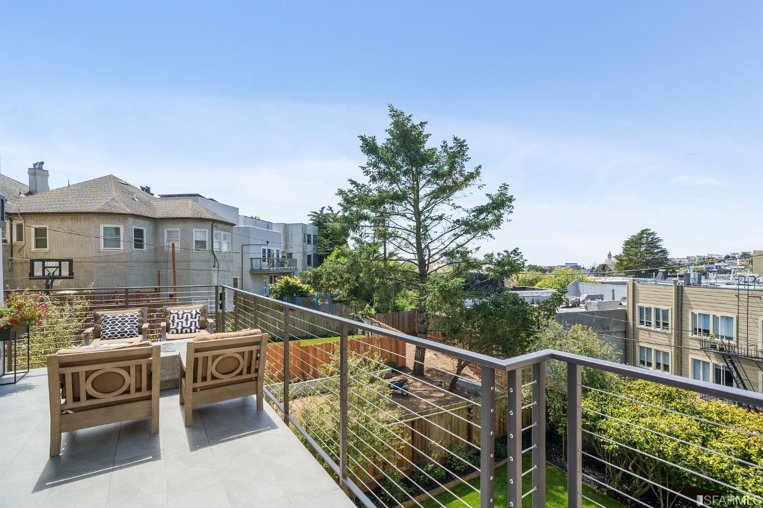 350 Claremont Boulevard