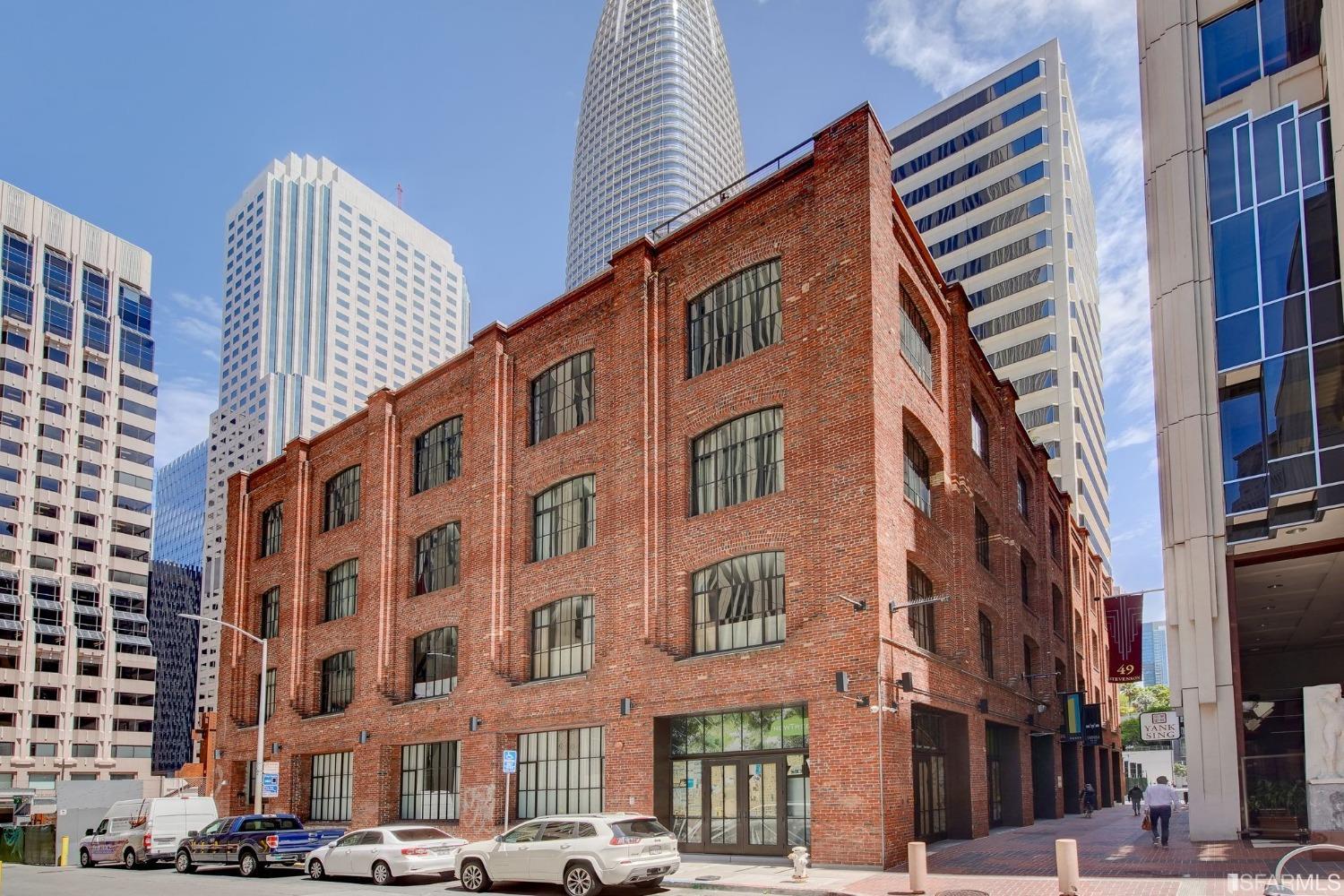 16 Jessie Street Unit: 110