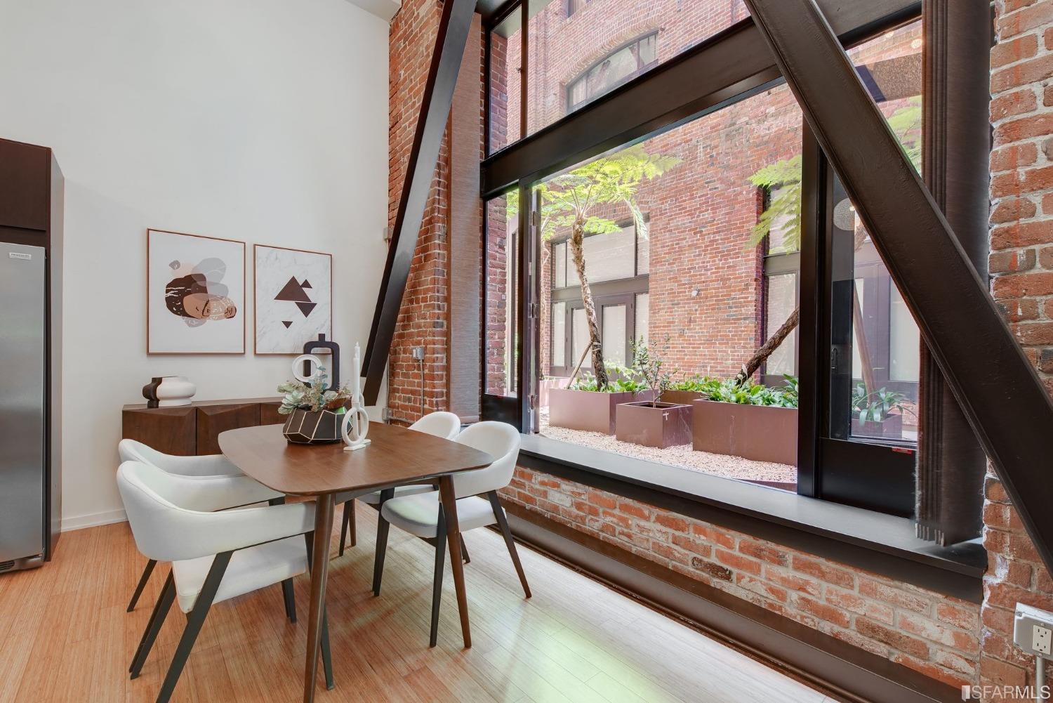 16 Jessie Street Unit: 110