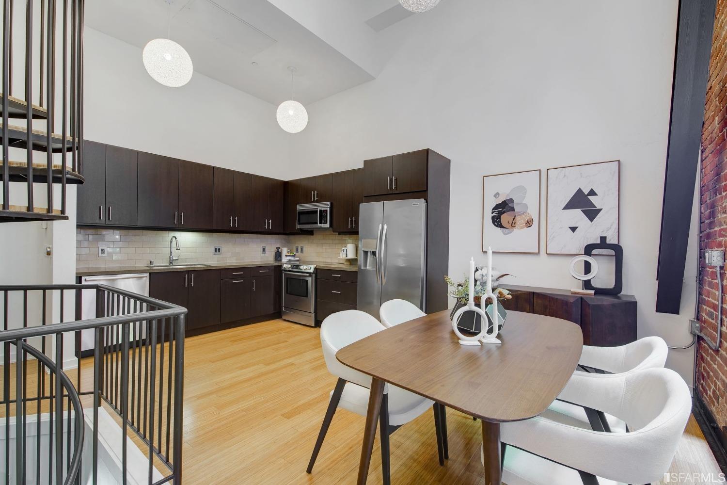 16 Jessie Street Unit: 110