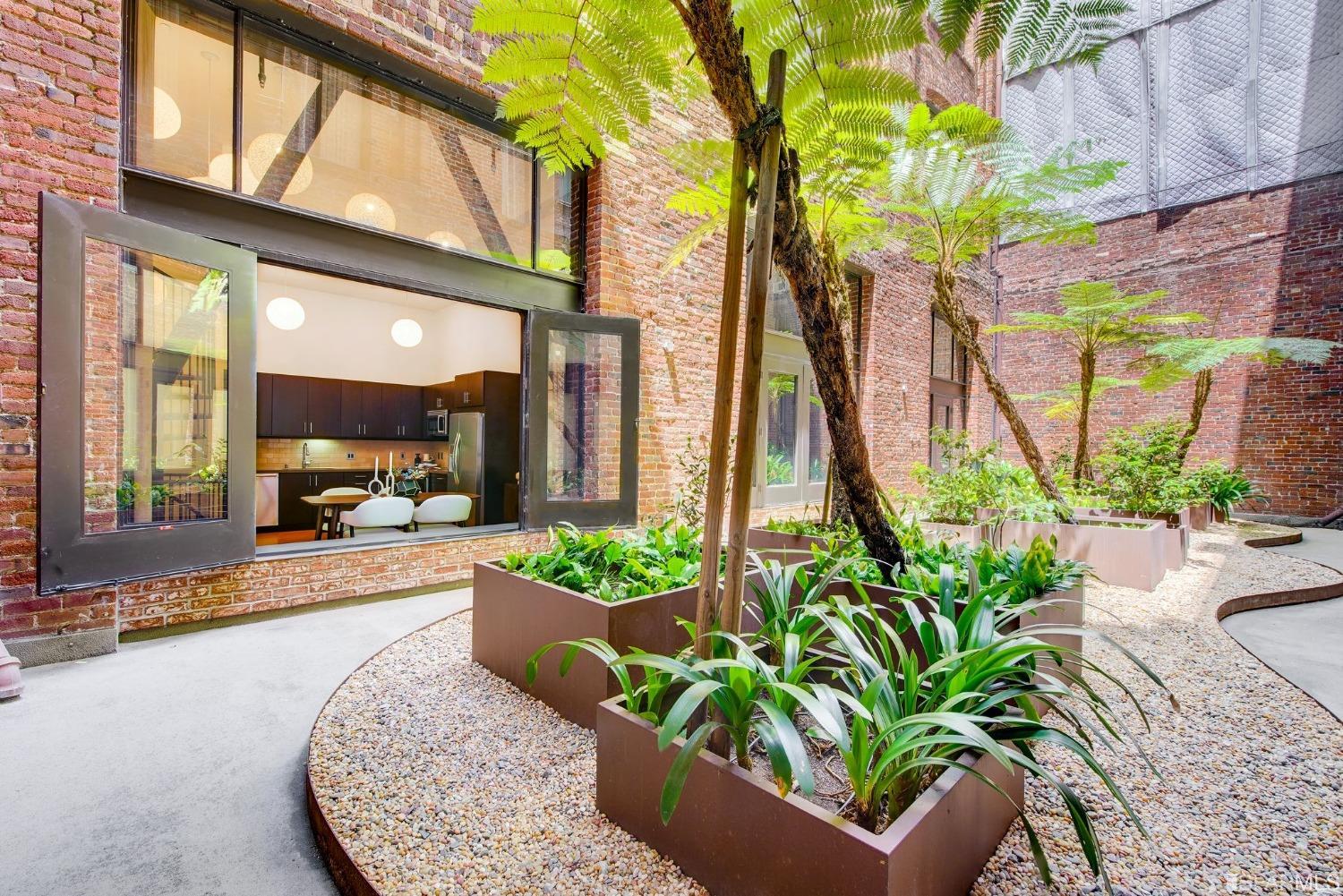 16 Jessie Street Unit: 110