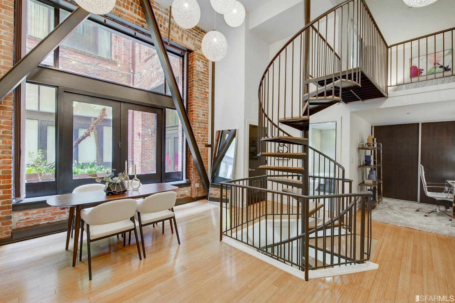 16 Jessie Street Unit: 110
