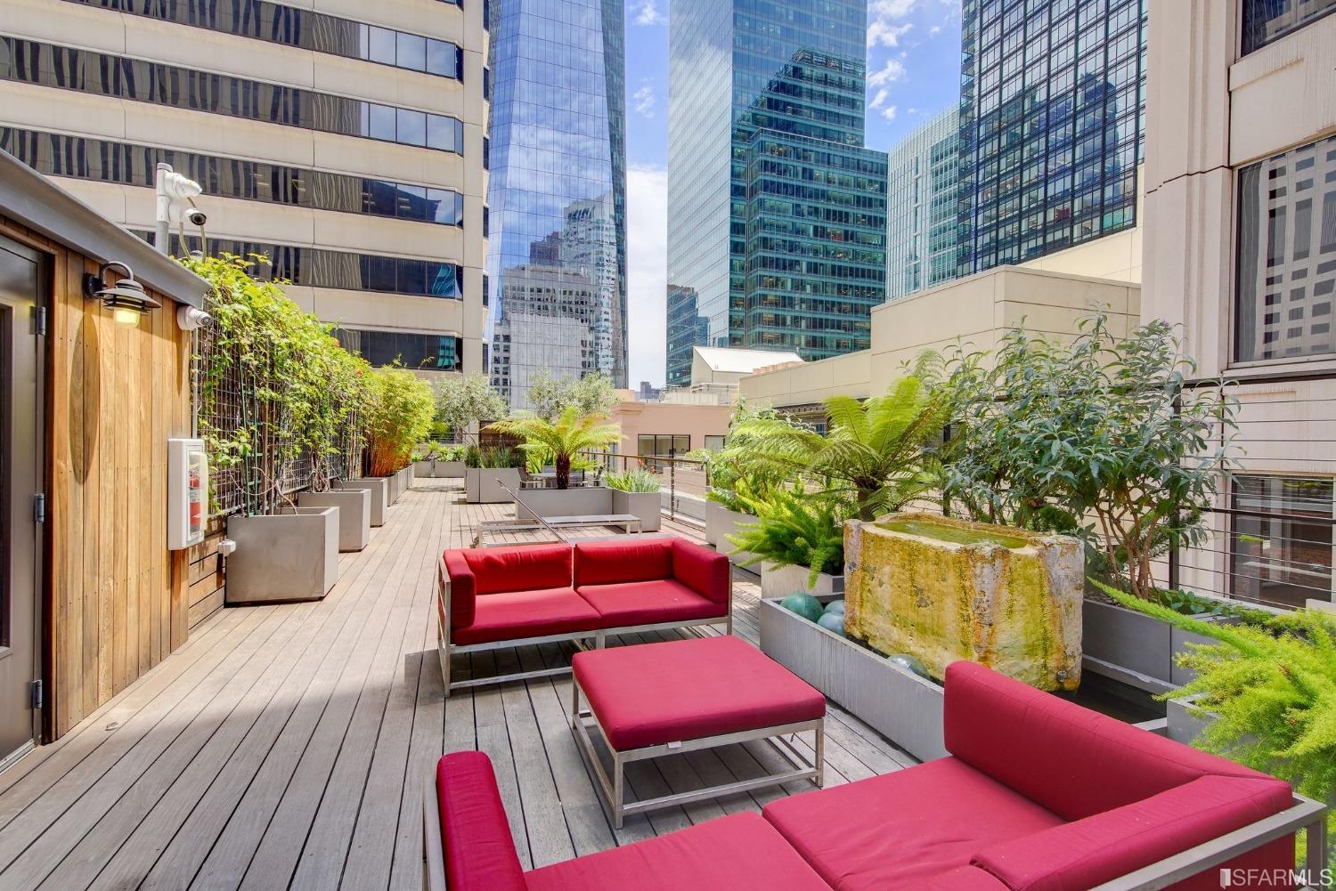 16 Jessie Street Unit: 110