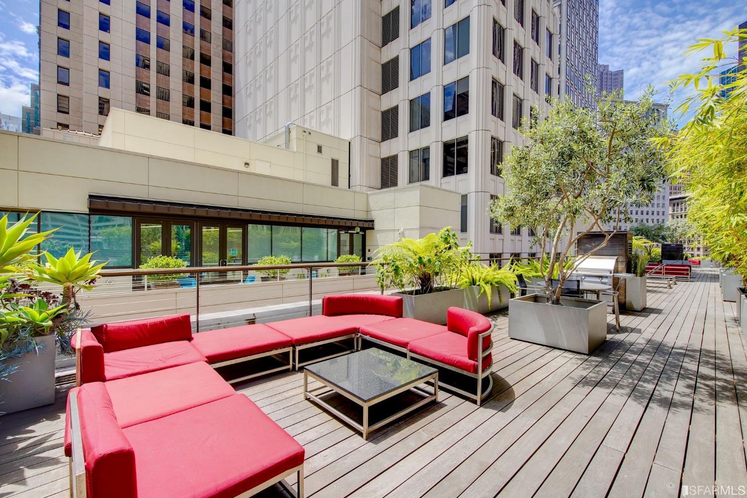 16 Jessie Street Unit: 110