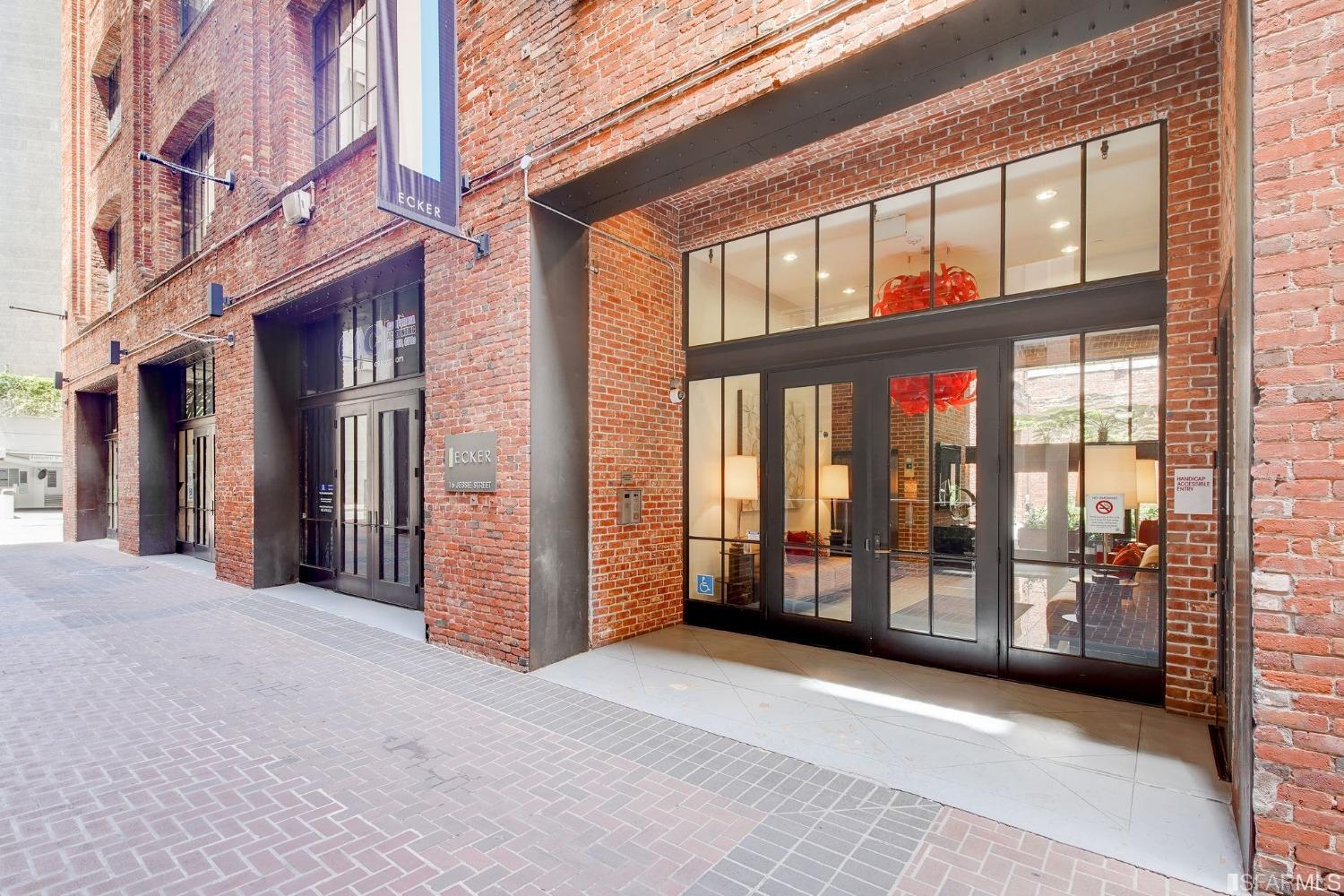 16 Jessie Street Unit: 110