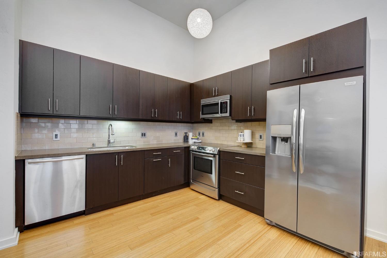 16 Jessie Street Unit: 110