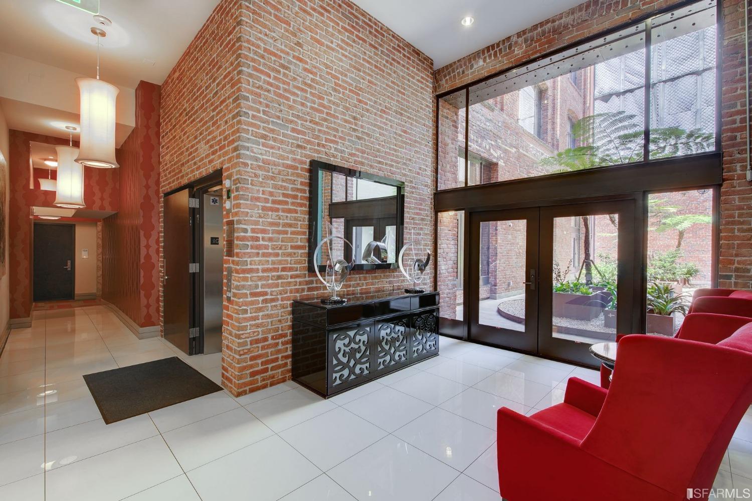 16 Jessie Street Unit: 110