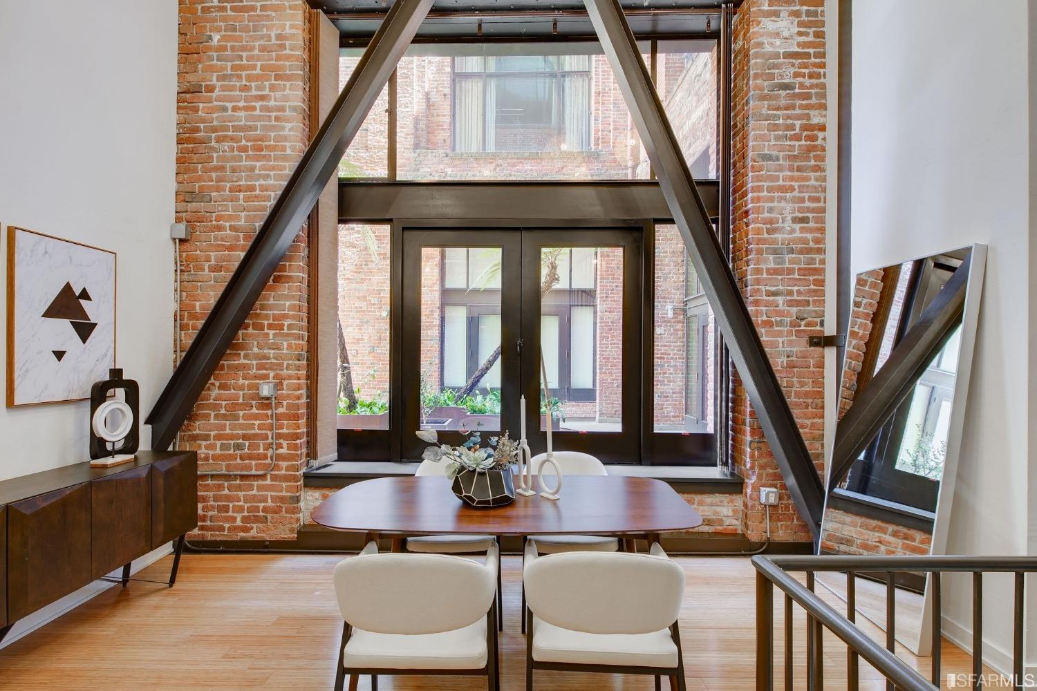 16 Jessie Street Unit: 110