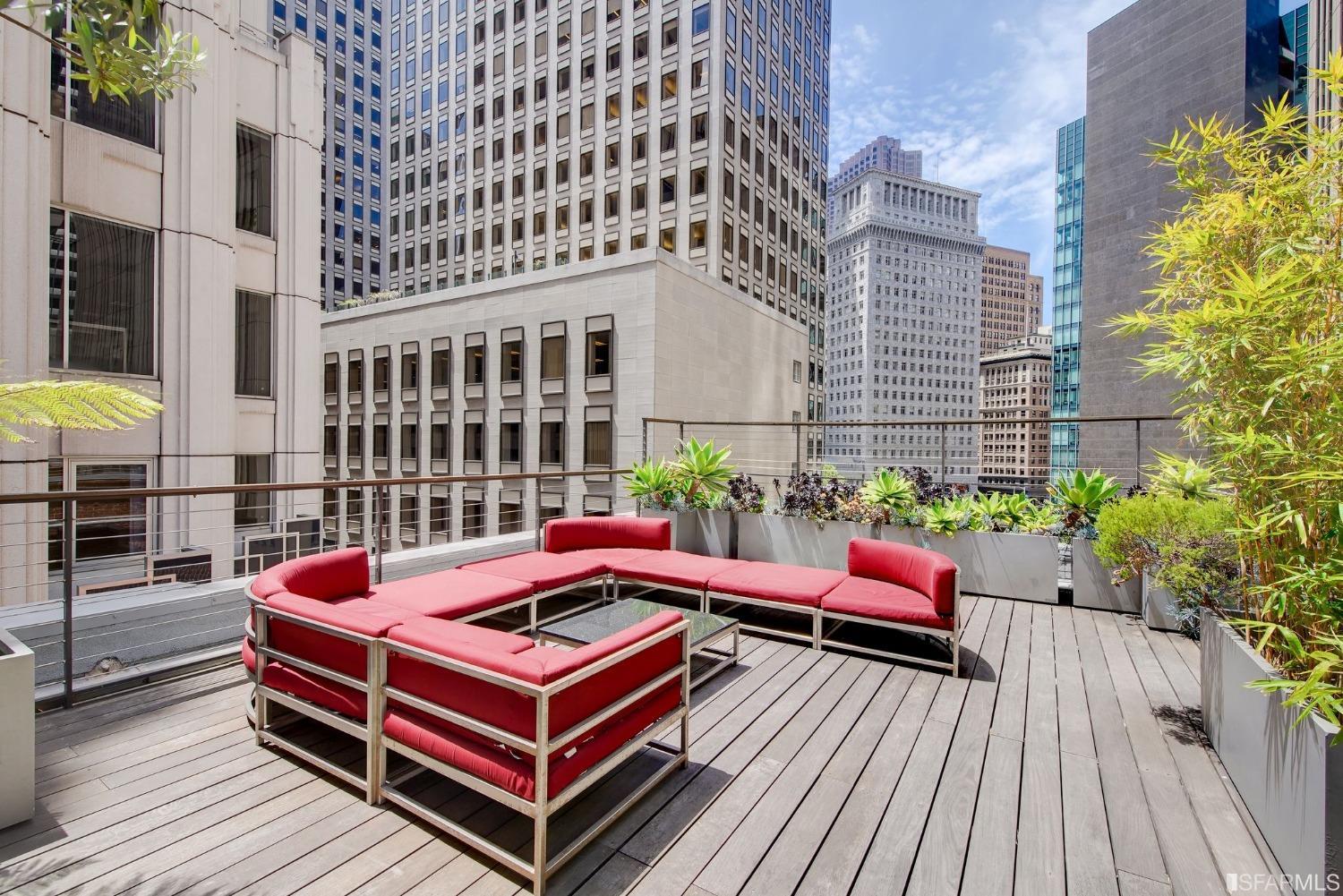 16 Jessie Street Unit: 110