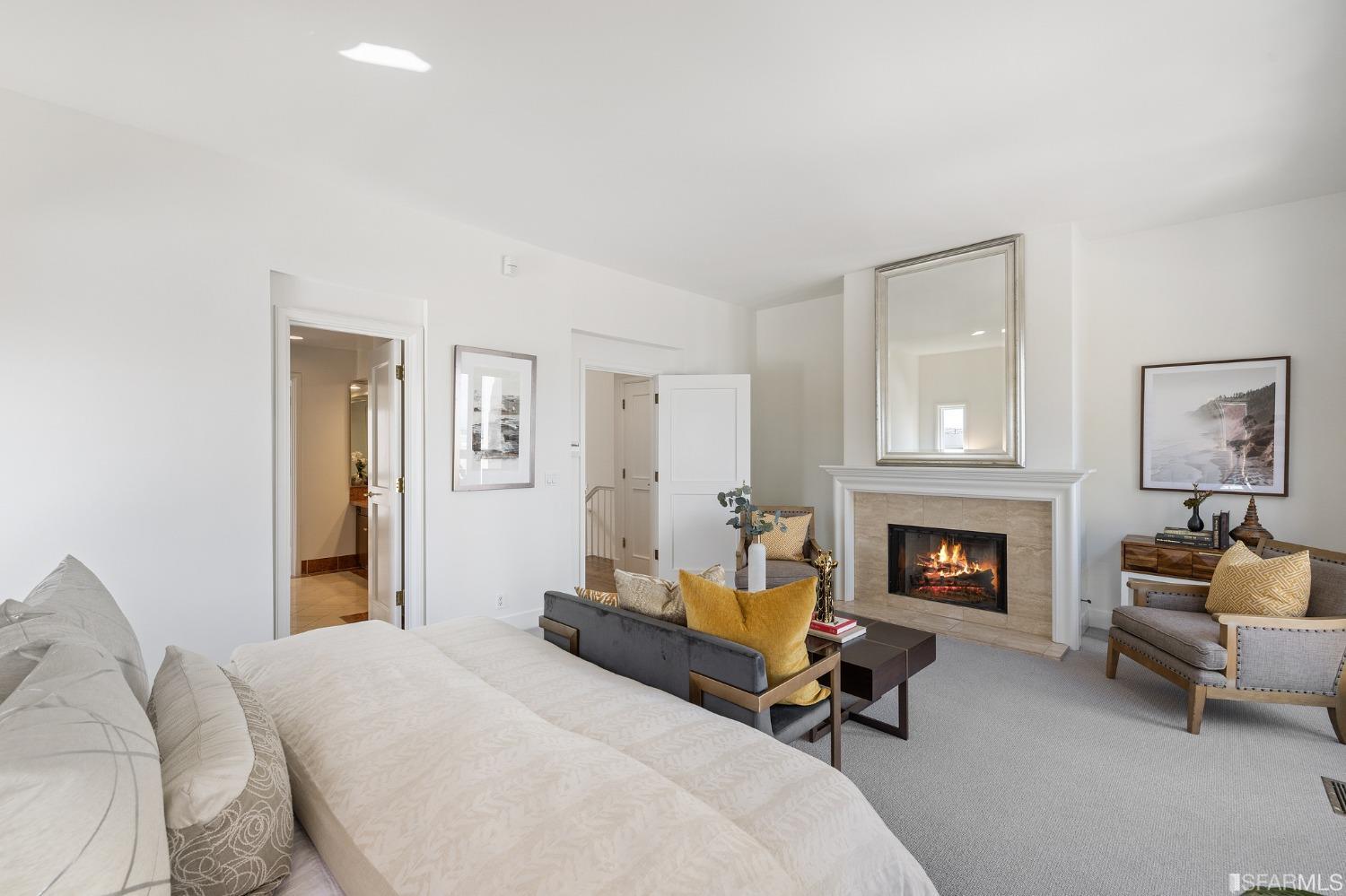 165 Francisco Street Unit: 14