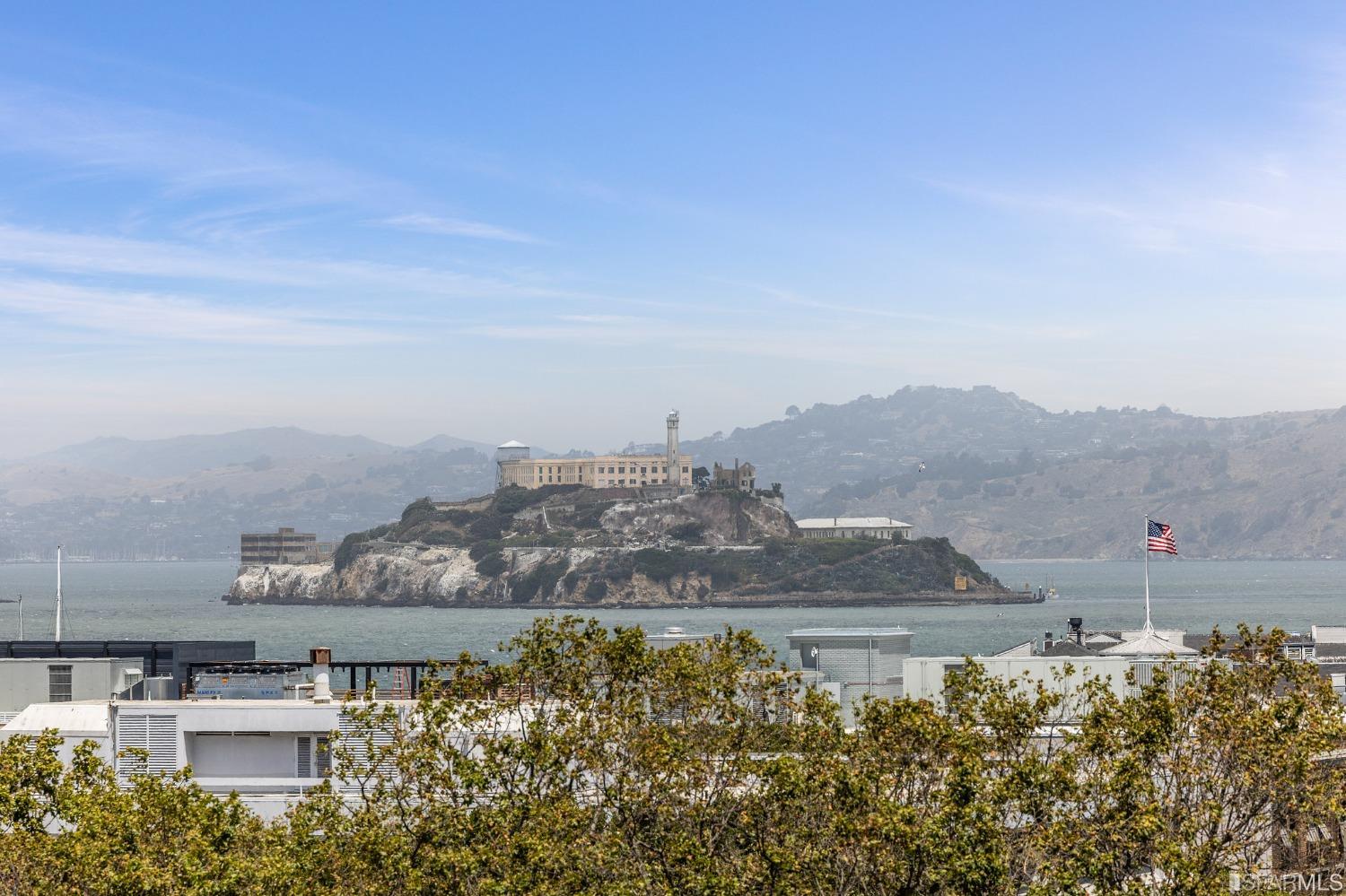 165 Francisco Street Unit: 14