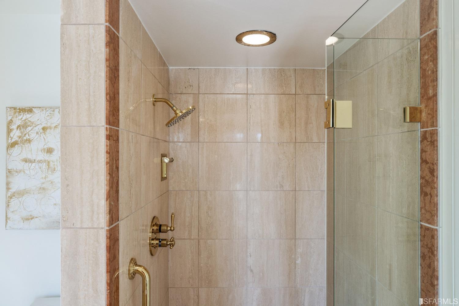 165 Francisco Street Unit: 14