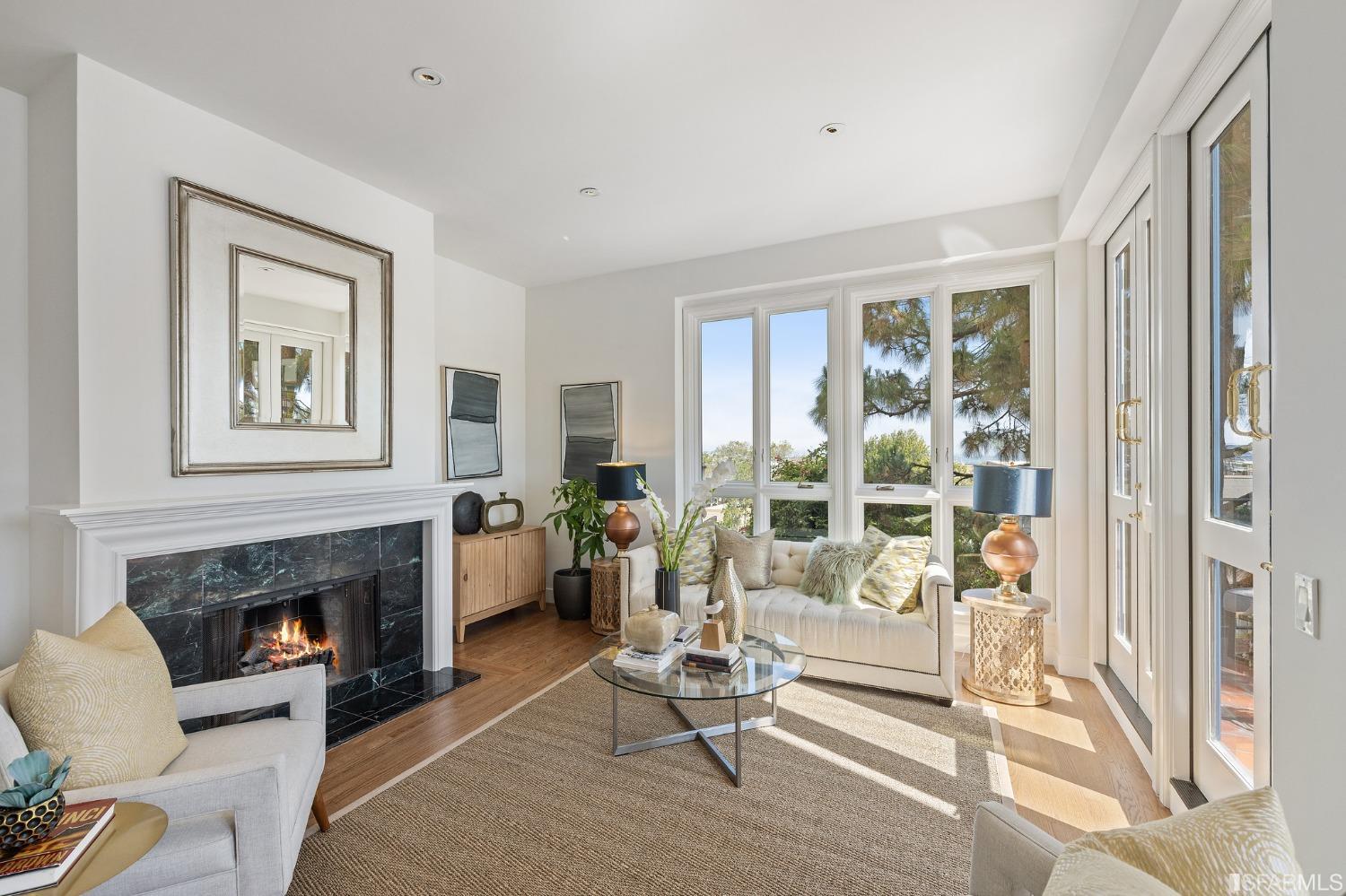 165 Francisco Street Unit: 14