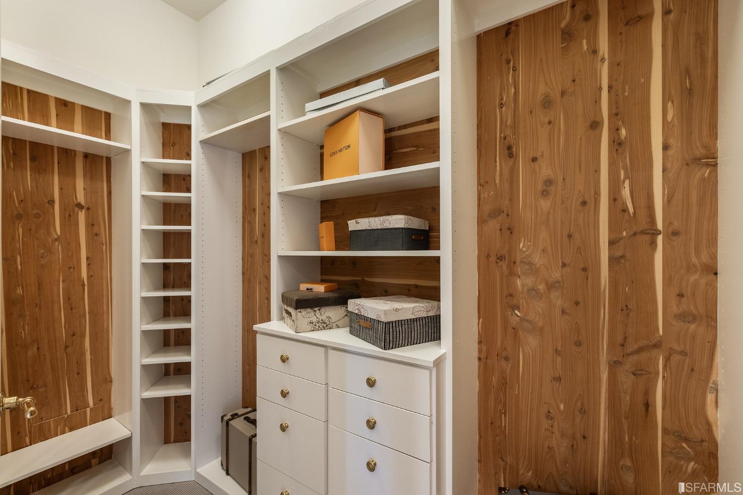 165 Francisco Street Unit: 14