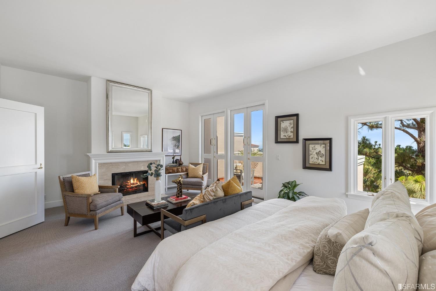 165 Francisco Street Unit: 14