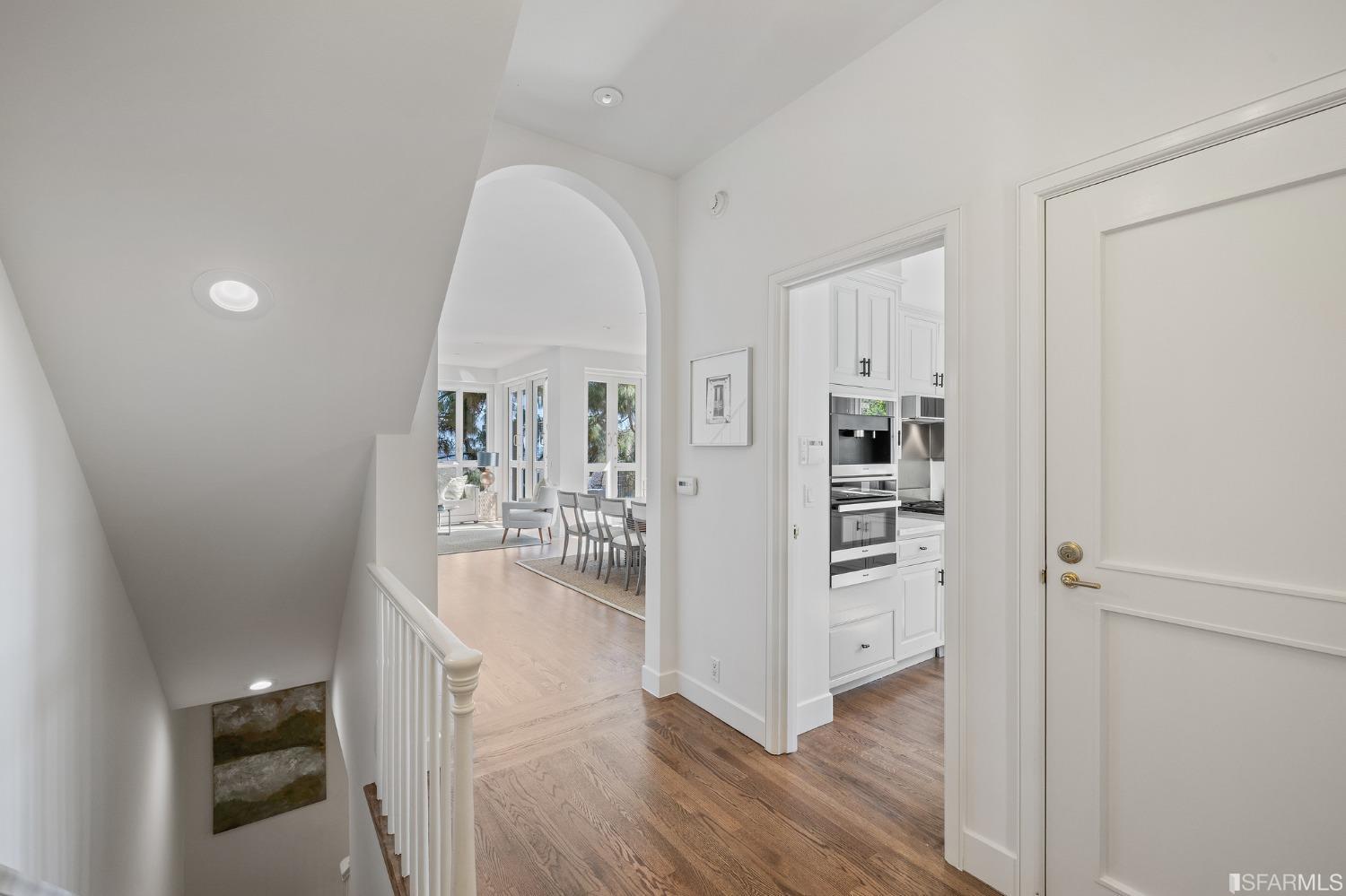 165 Francisco Street Unit: 14
