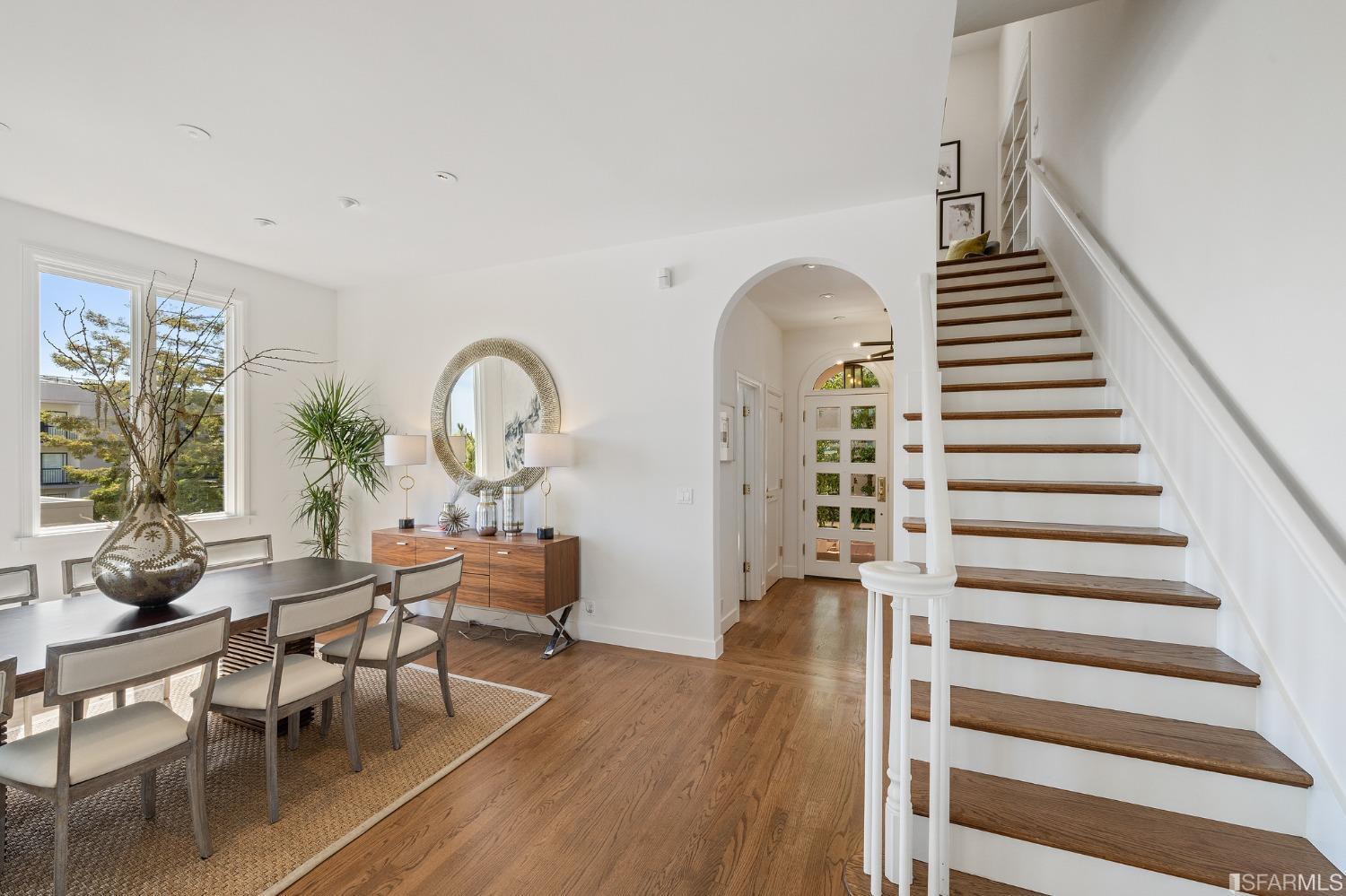 165 Francisco Street Unit: 14