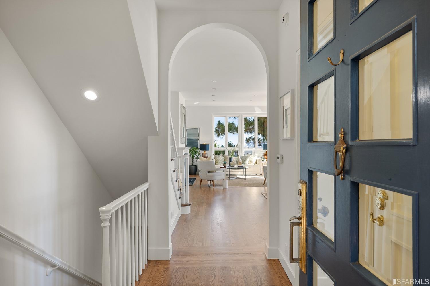 165 Francisco Street Unit: 14