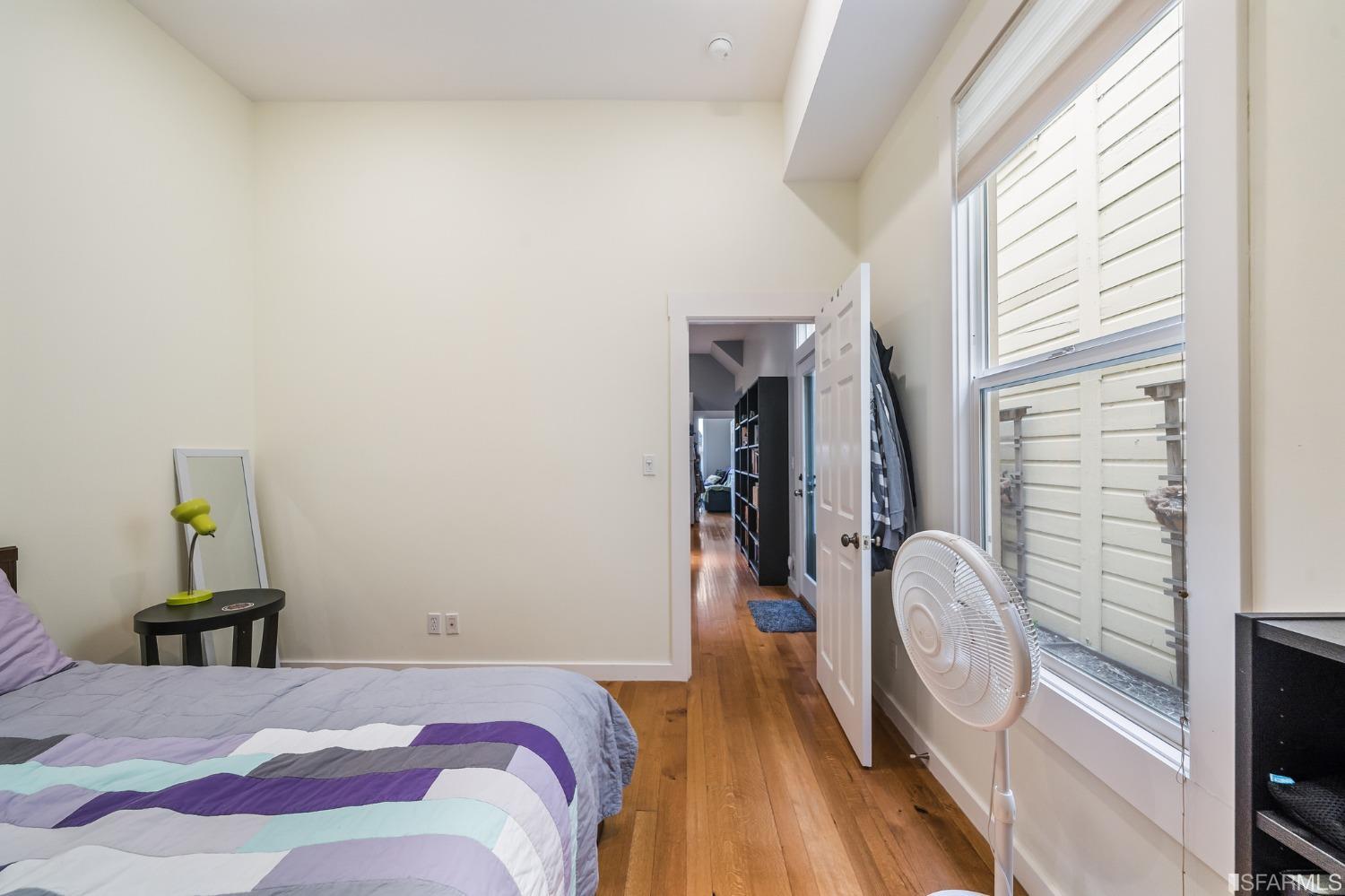 6 Godeus Street