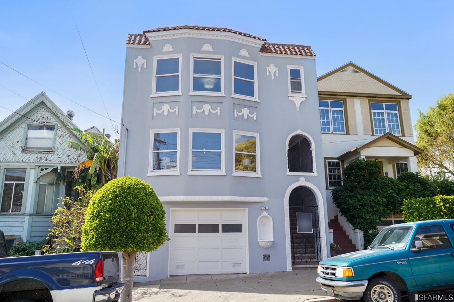 24 Cuvier Street