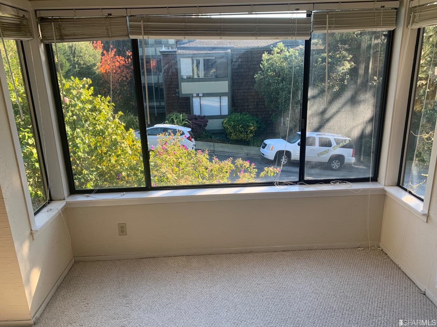 80 Ora Way Unit: G203