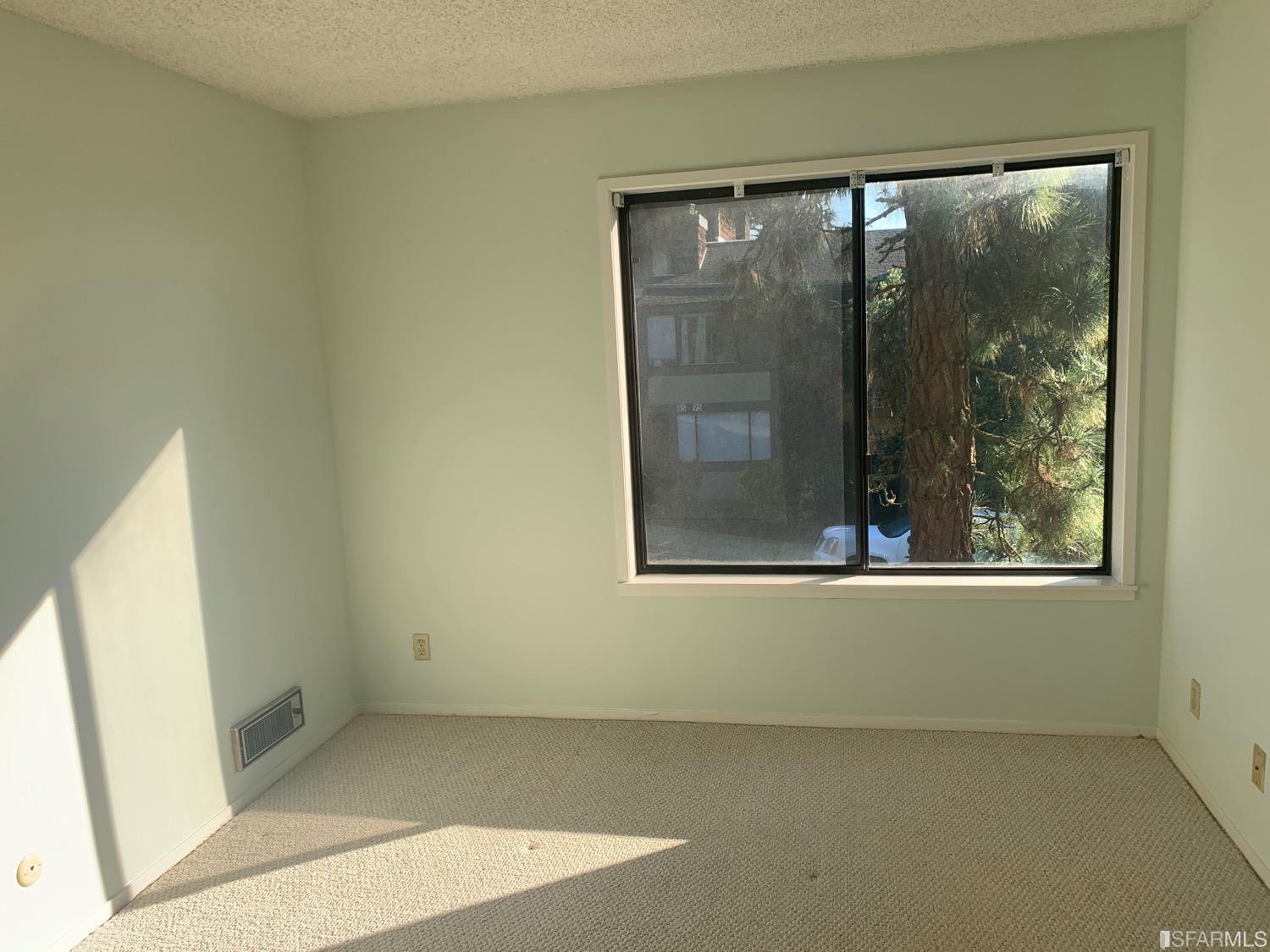 80 Ora Way Unit: G203