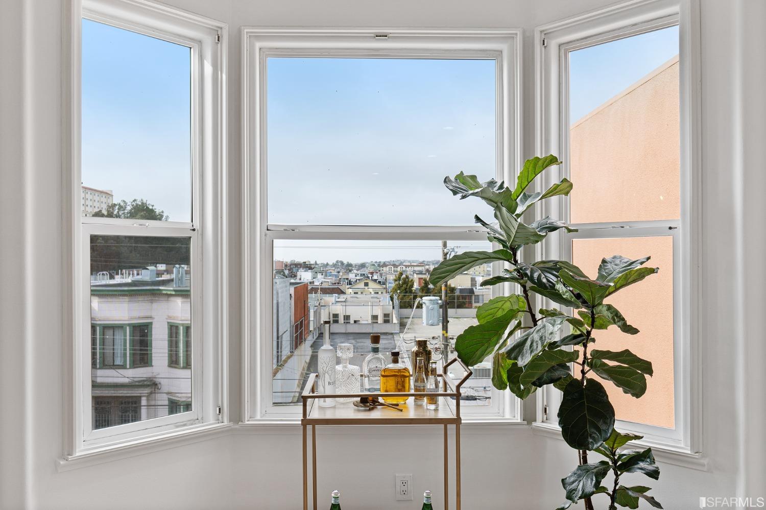 128 Wood Street Unit: 3