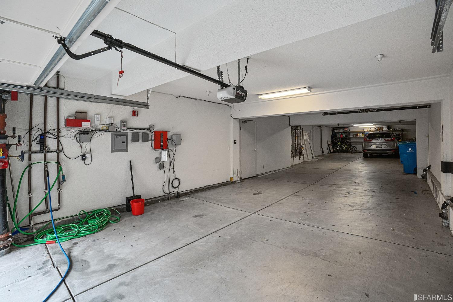 128 Wood Street Unit: 3