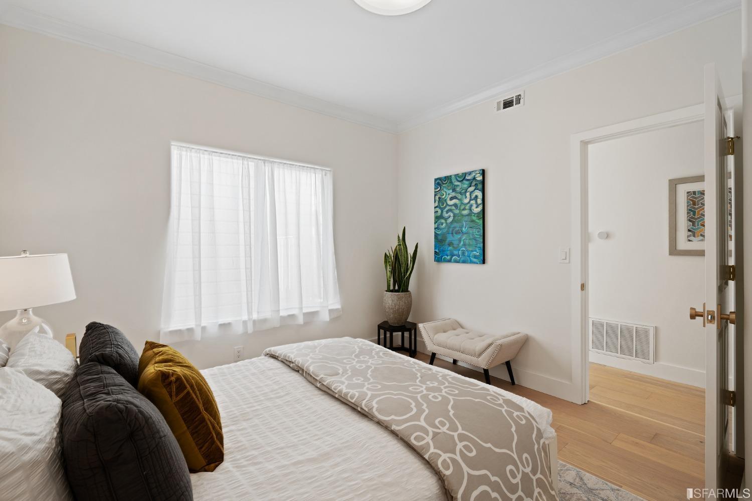 128 Wood Street Unit: 3