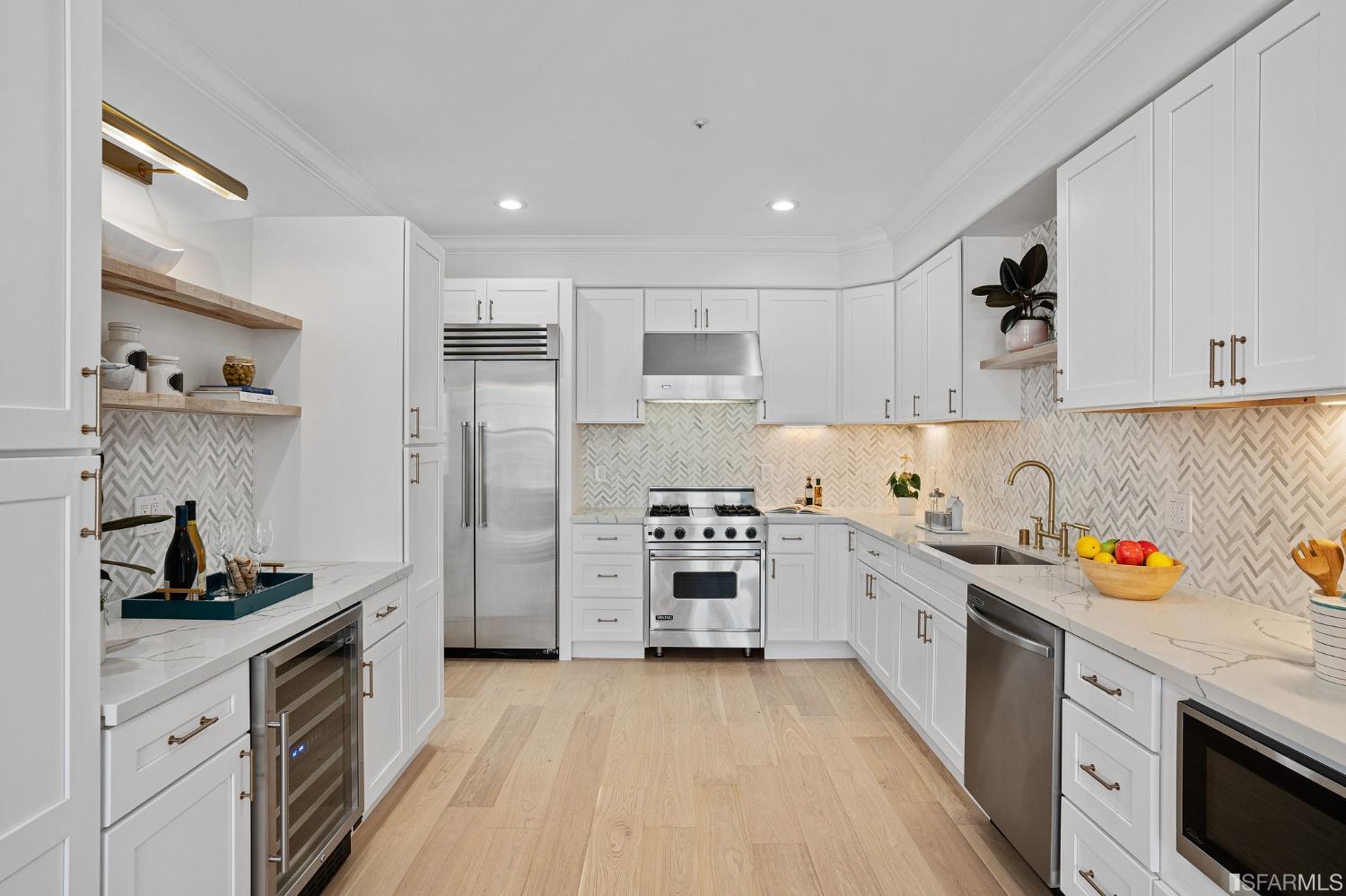 128 Wood Street Unit: 3