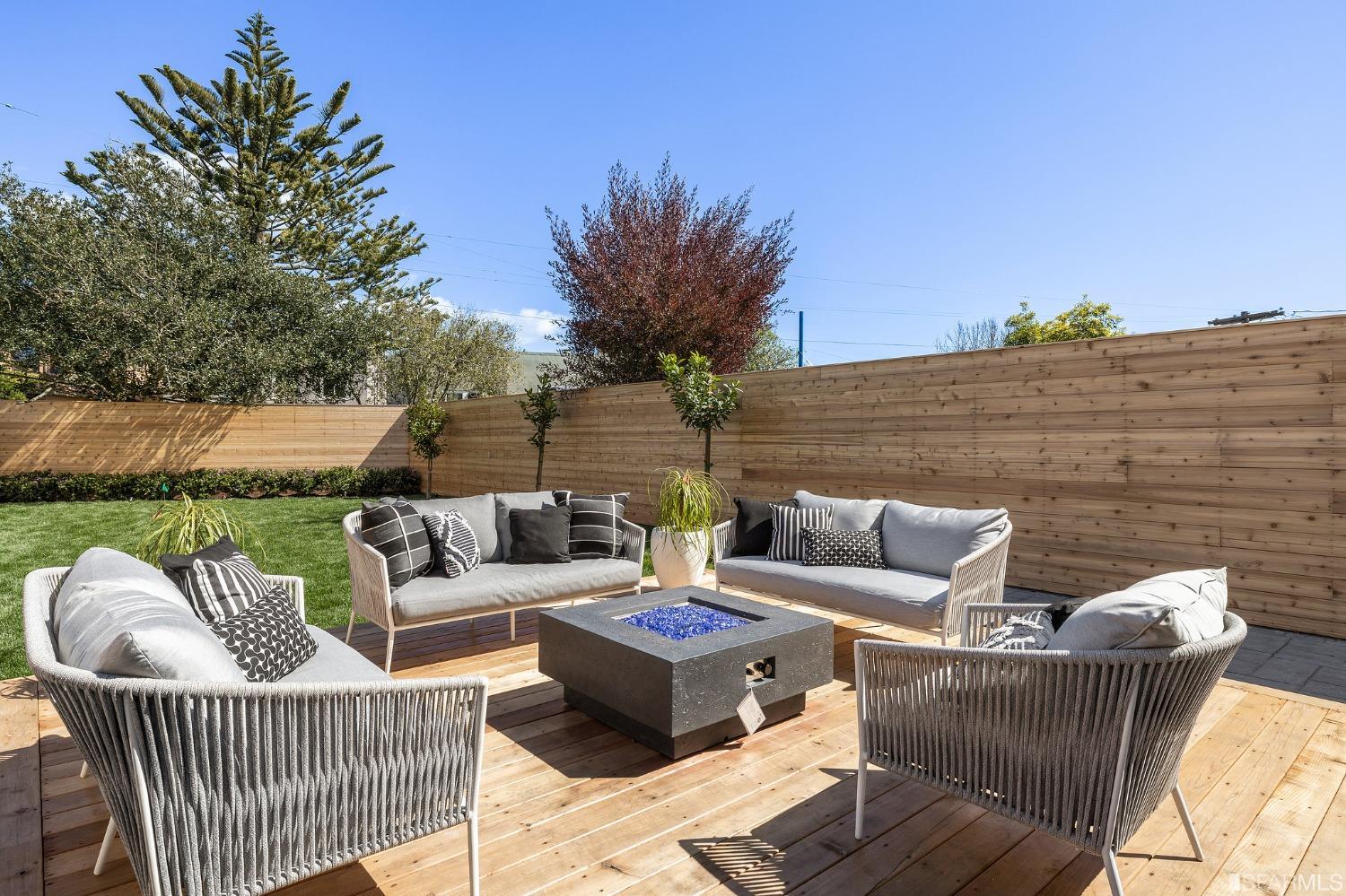 2428 Funston Avenue