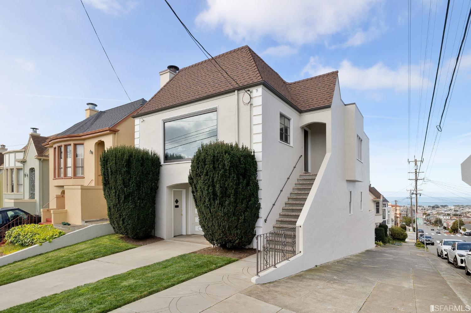 2501 15th Avenue