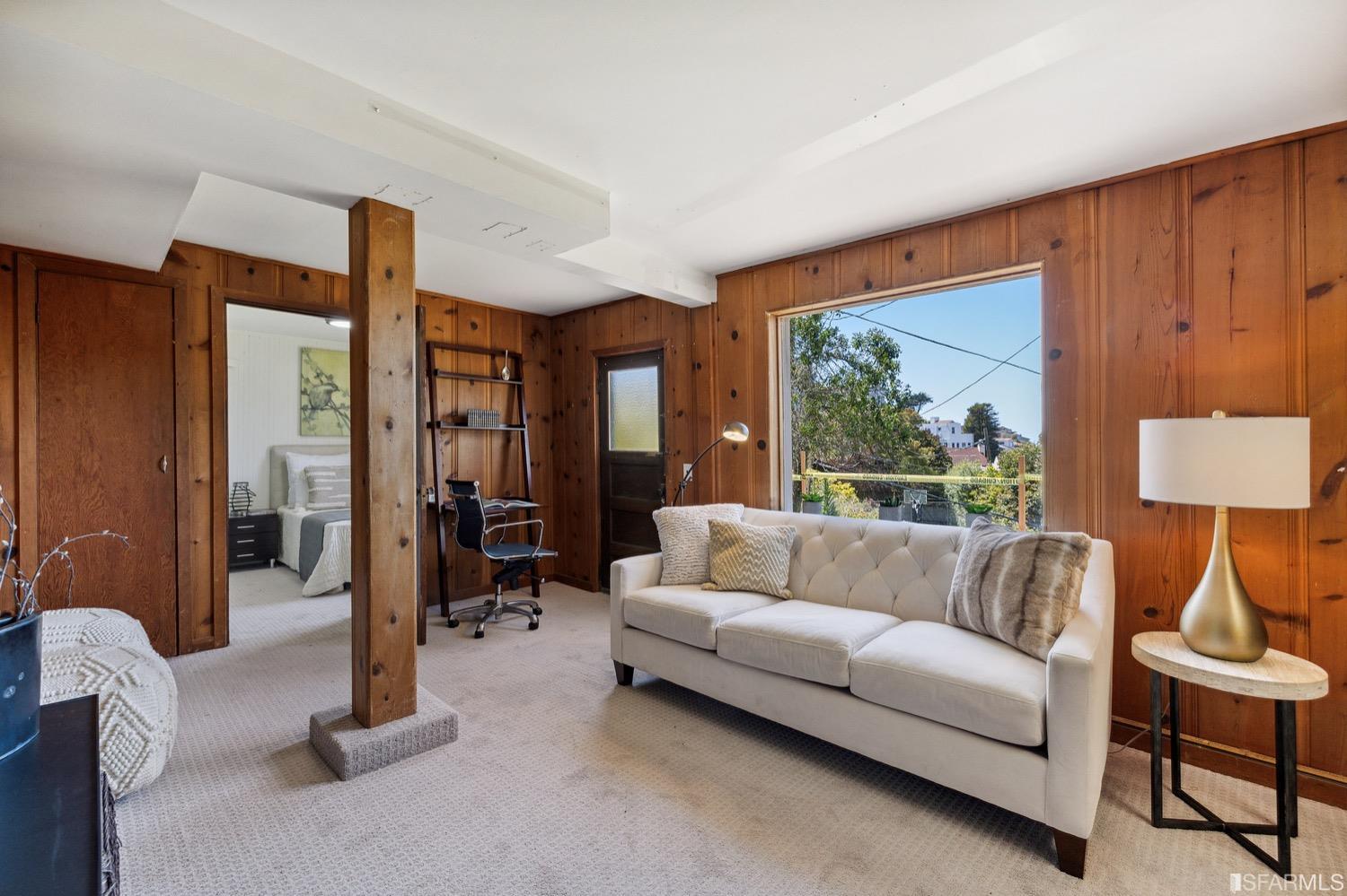 280 Juanita Way