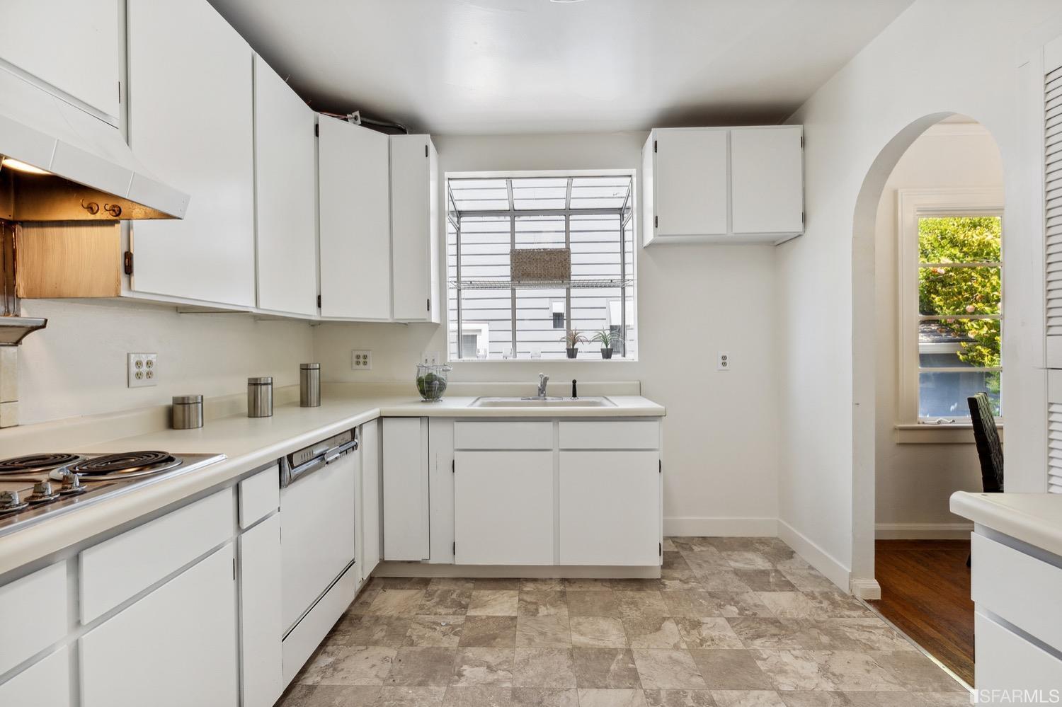 280 Juanita Way