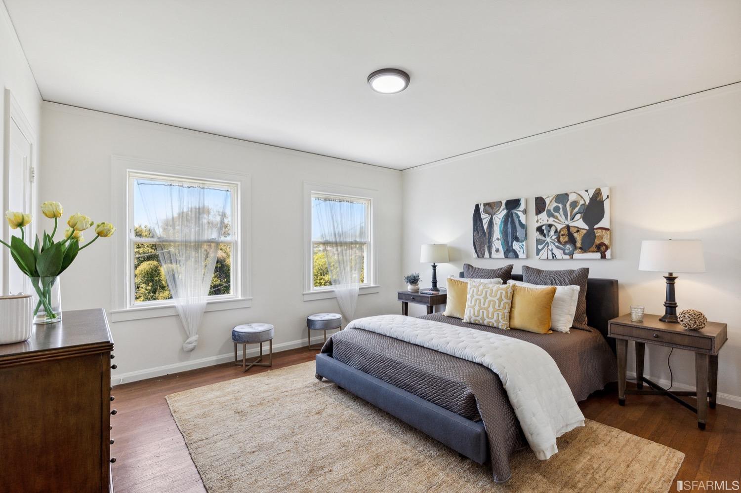280 Juanita Way