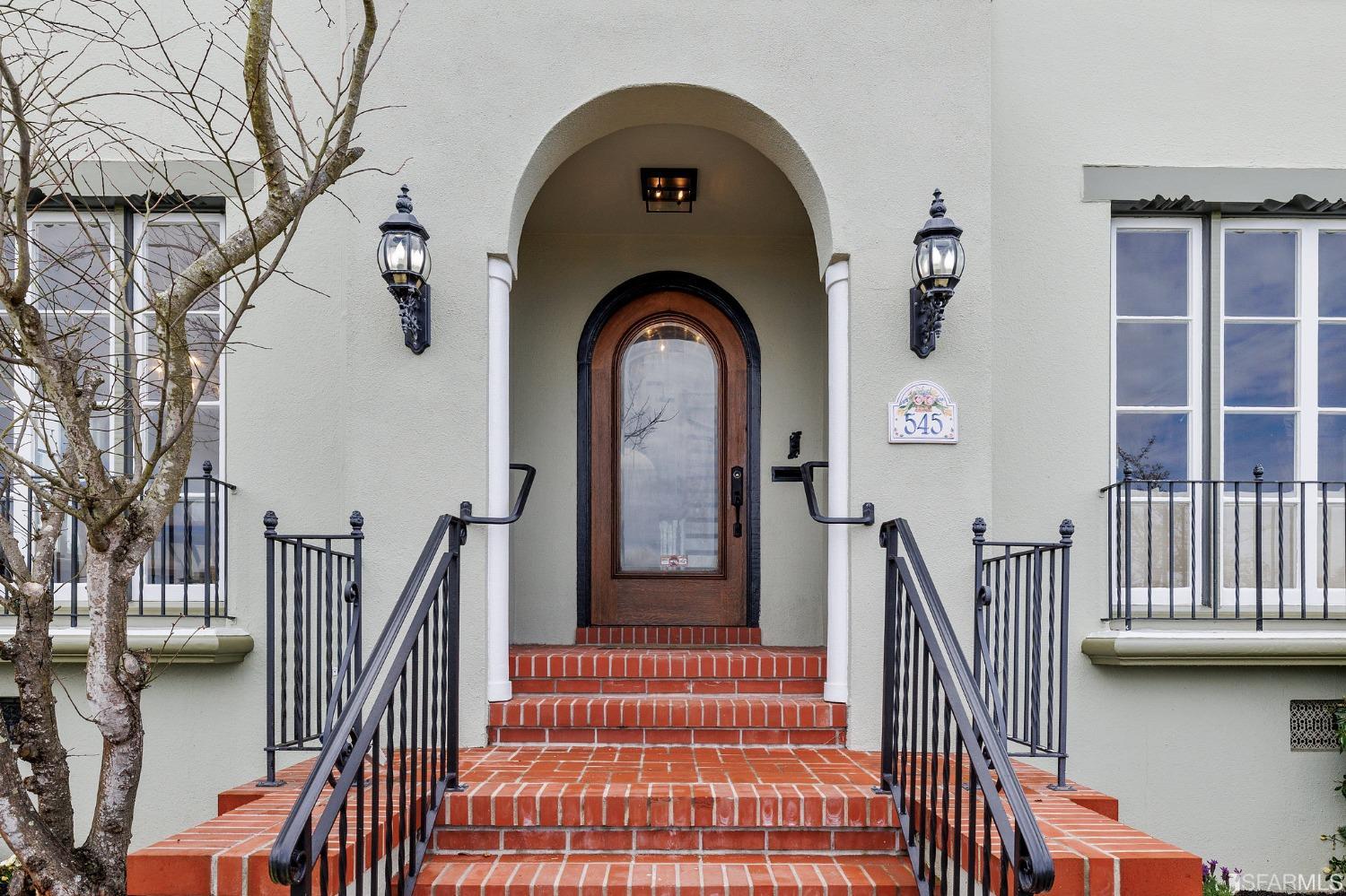 545 Junipero Serra Boulevard