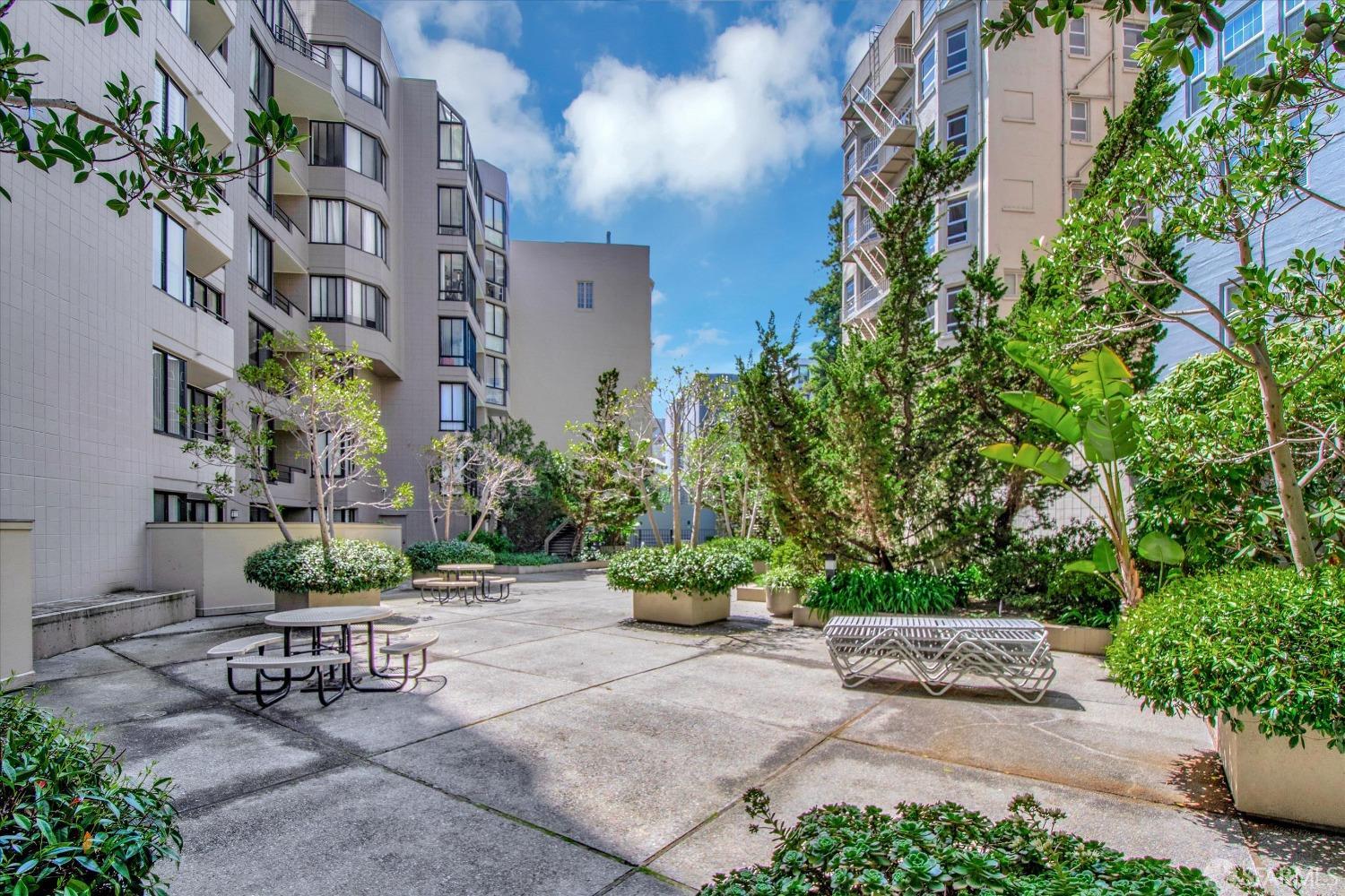 960 Bush Street Unit: 312