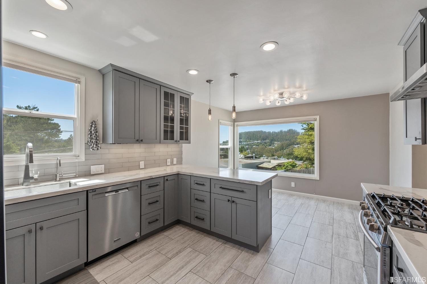 87 Cityview Way