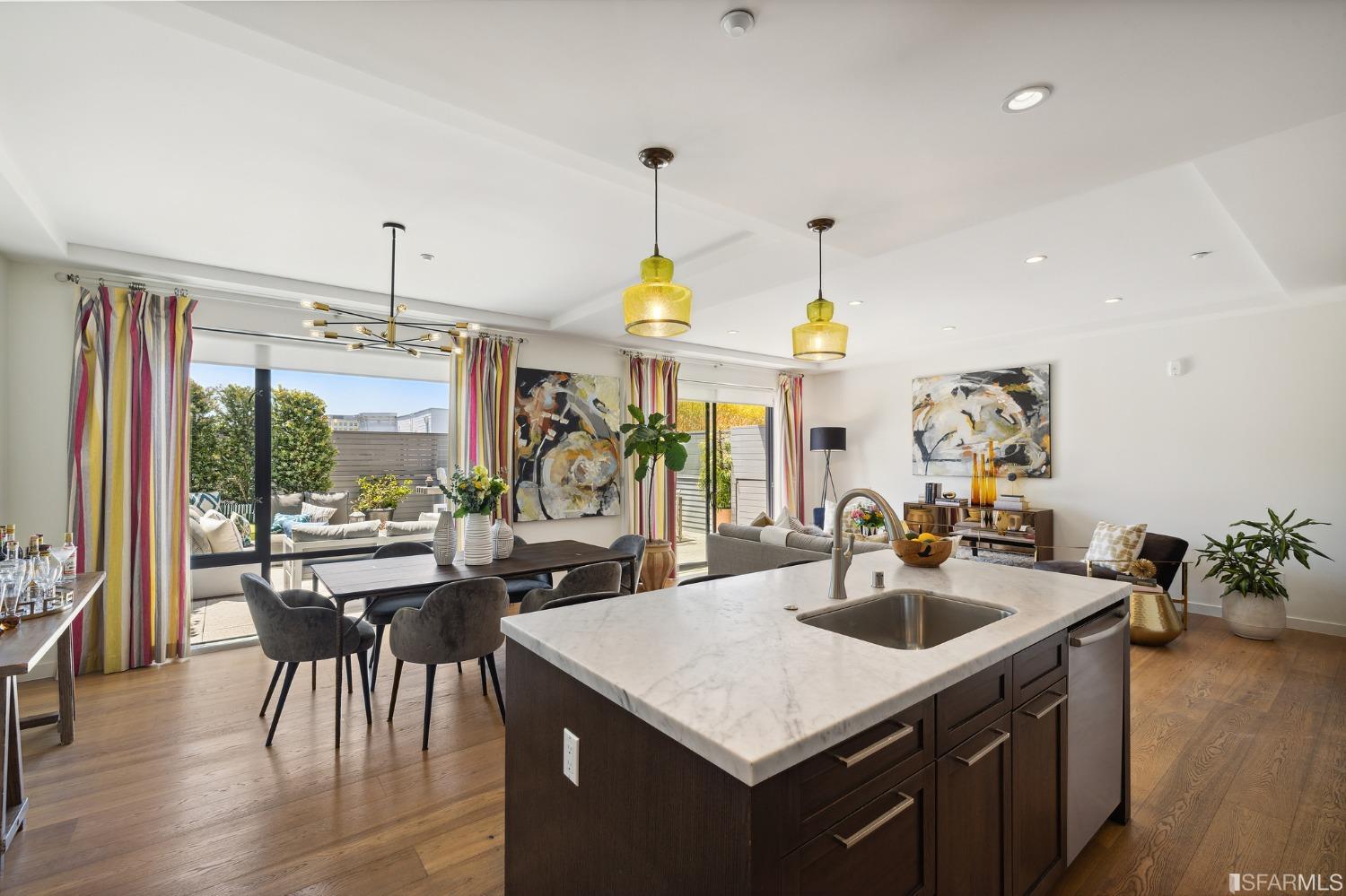 2829 California Street Unit: 4C
