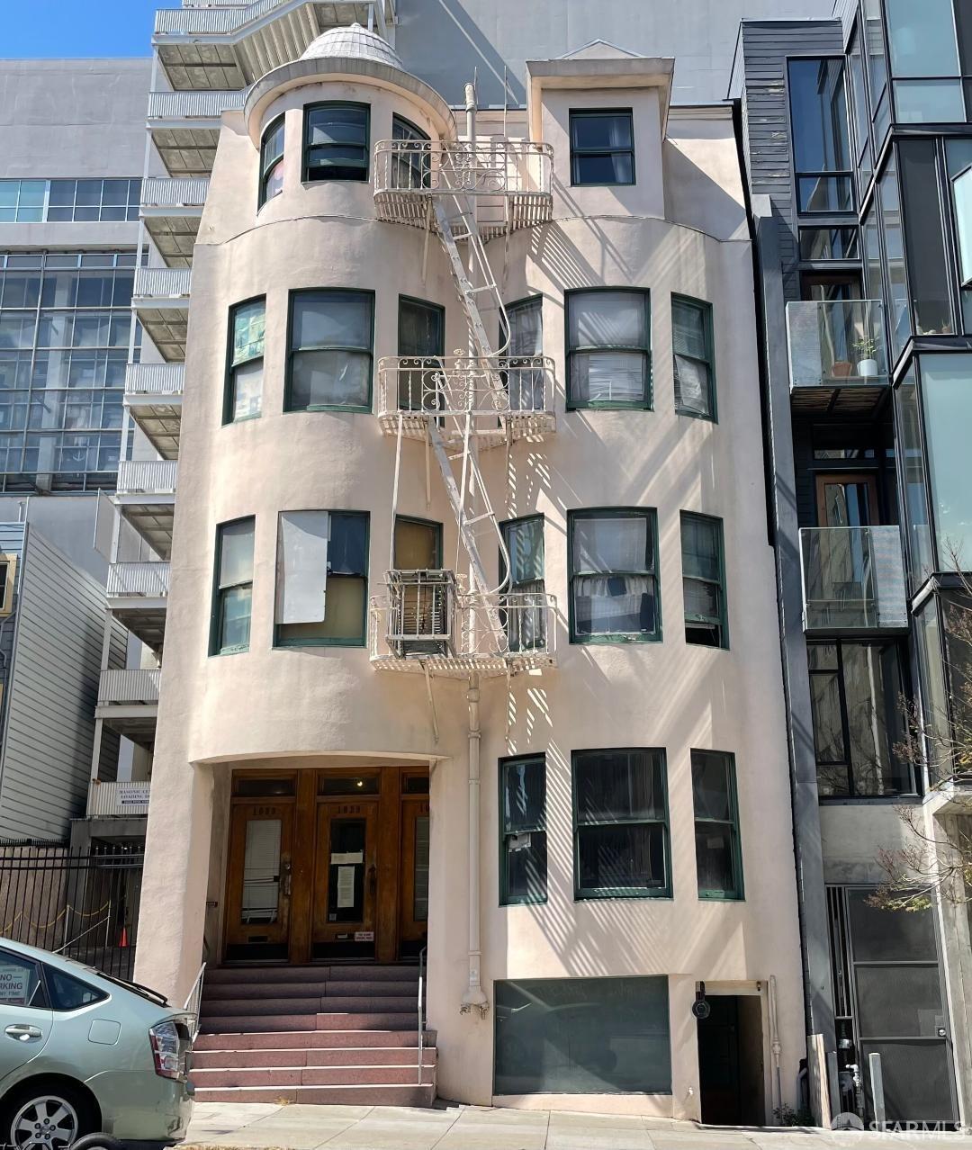 1026 Pine Street