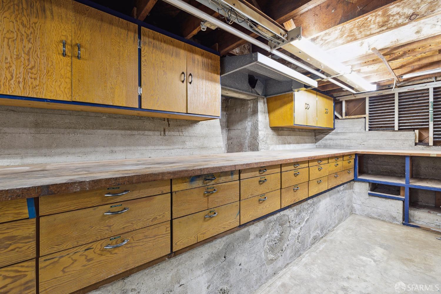 200 Garden Lane