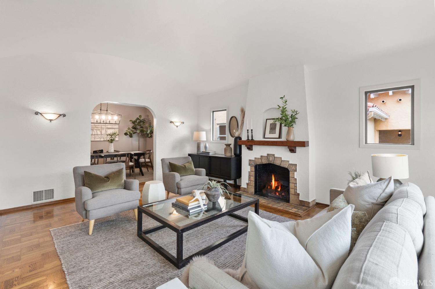 229 Juanita Way